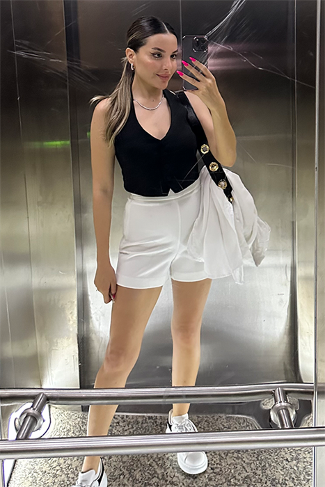 Beyaz ultra yüksek bel şort