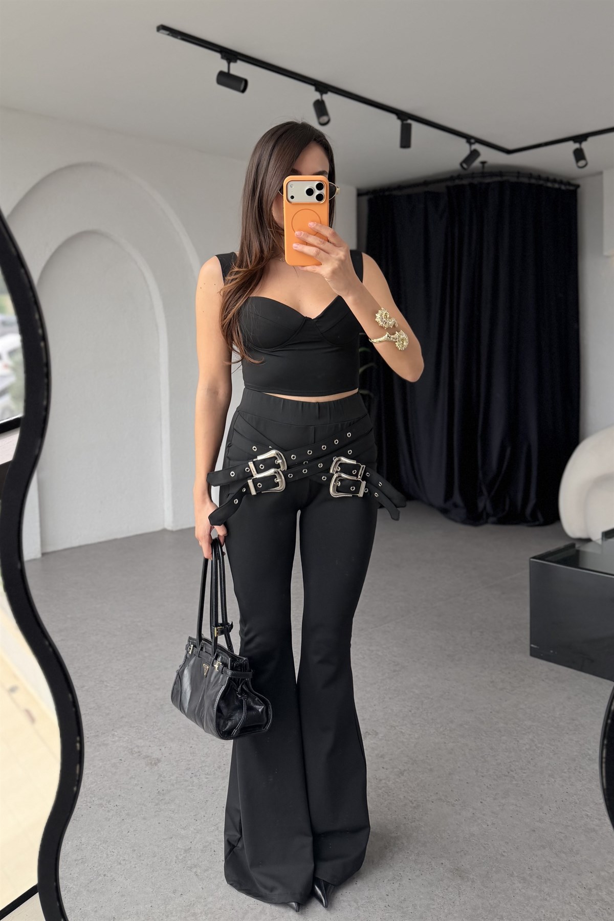 Bianca Siyah Kemer Detaylı Tasarım Takım