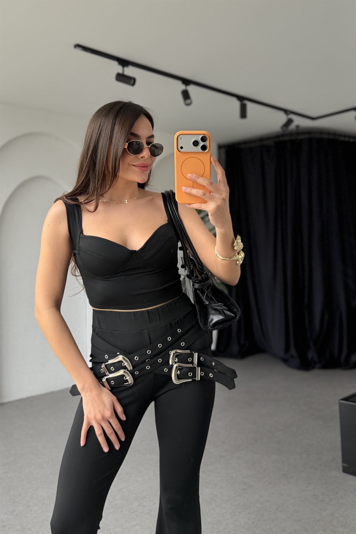 Bianca Siyah Kemer Detaylı Tasarım Takım