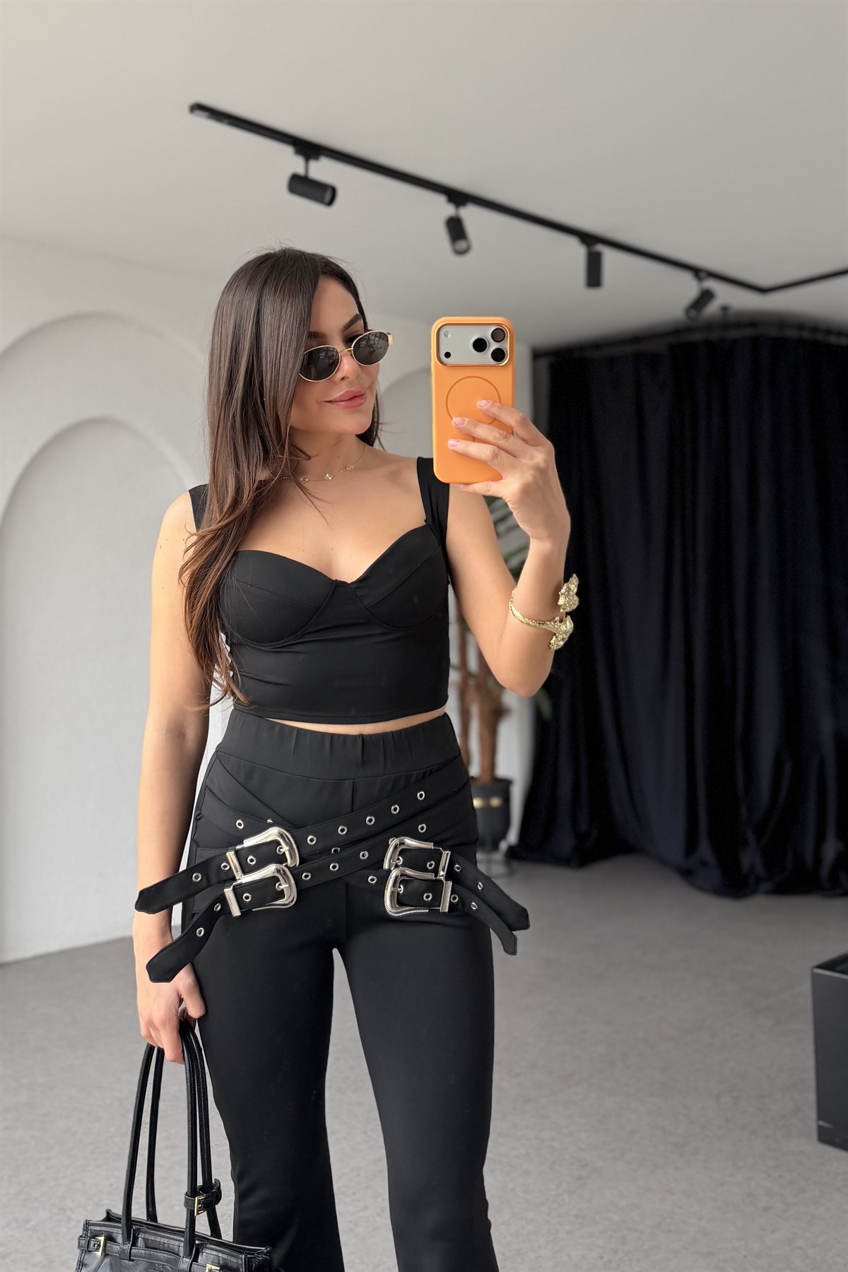 Bianca Siyah Kemer Detaylı Tasarım Takım