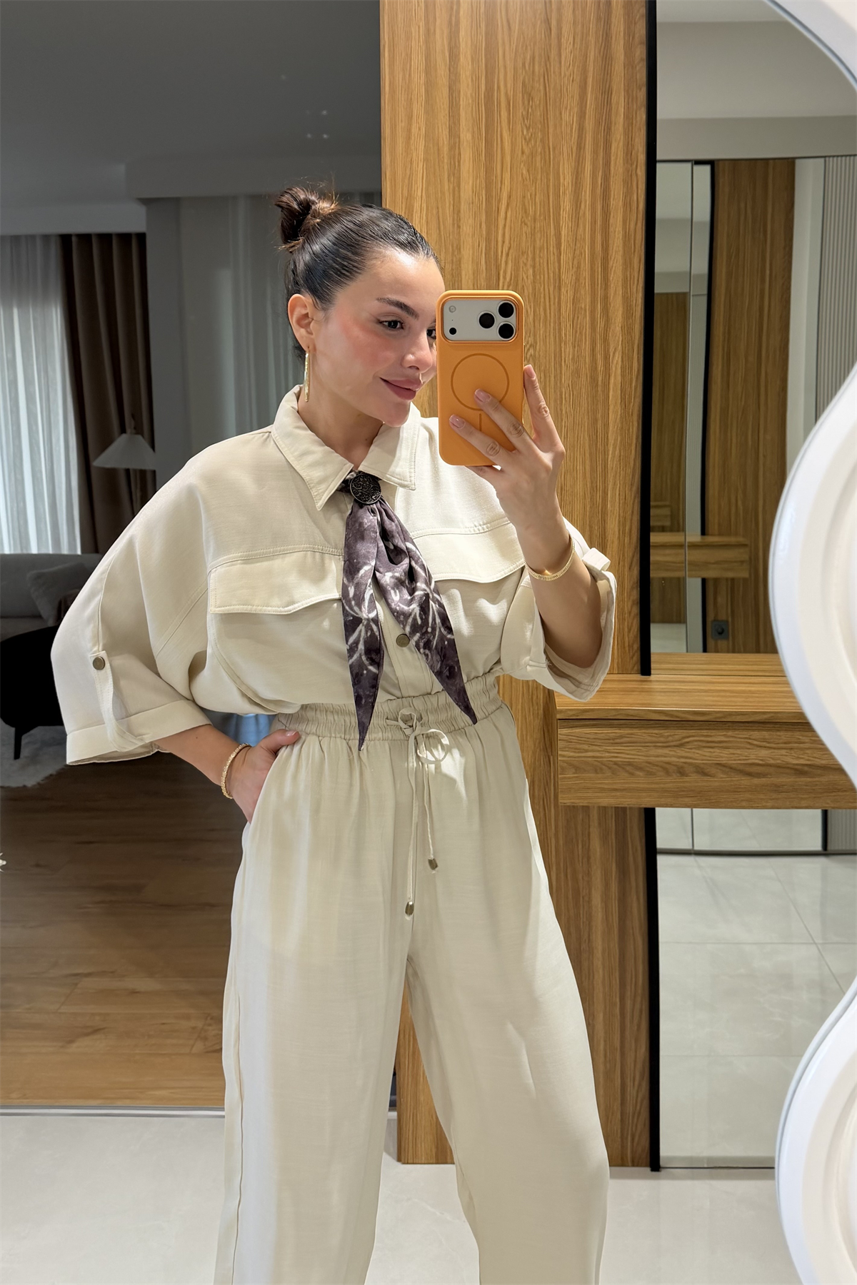 Bielle Bej Fularlı Gömlek