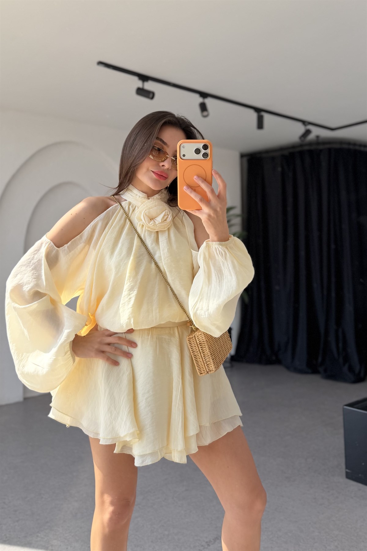 Bless Krem Beli Nervürlü Şort Etek