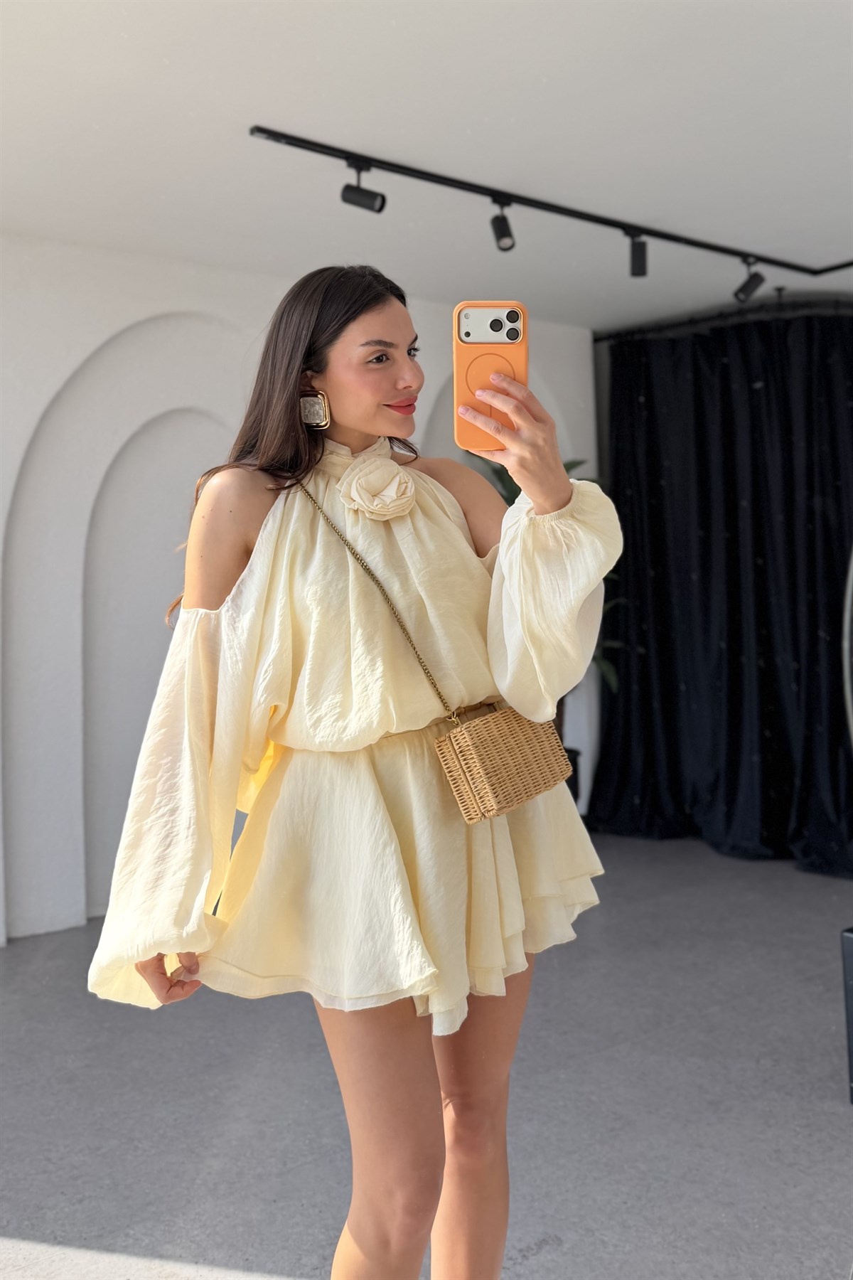 Bless Krem Beli Nervürlü Şort Etek