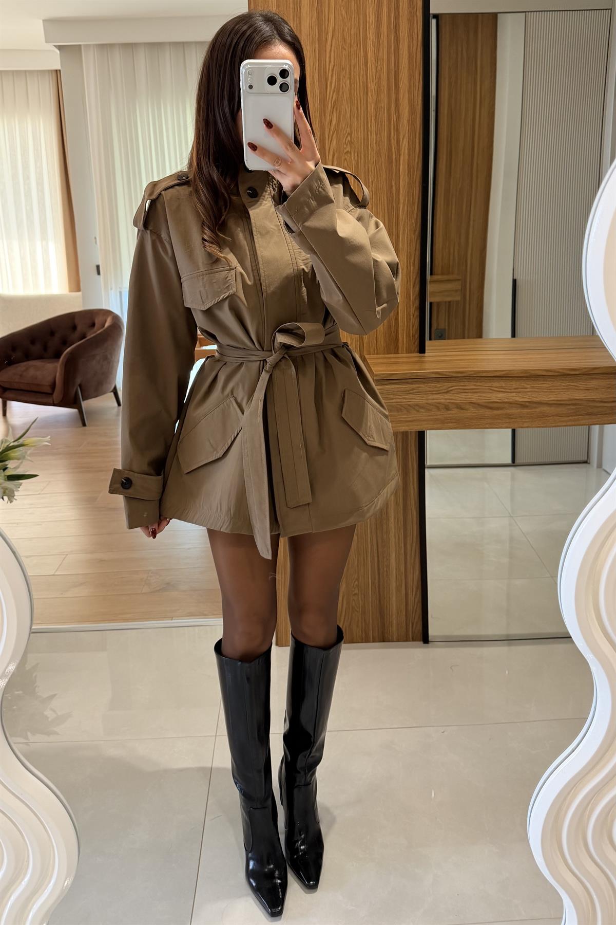 Bohemia Camel Kuşaklı Trenç