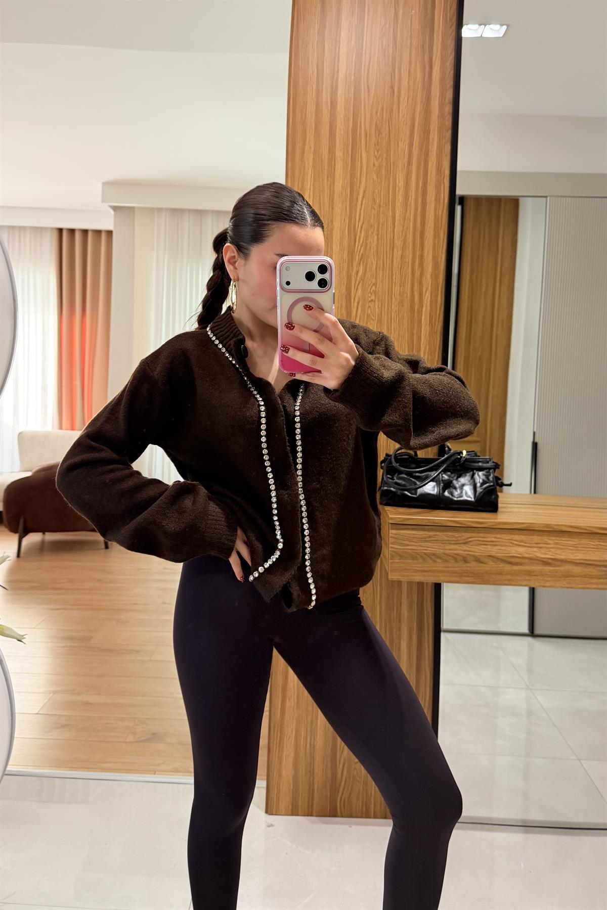 Brandi Kahve Taşlı Hırka