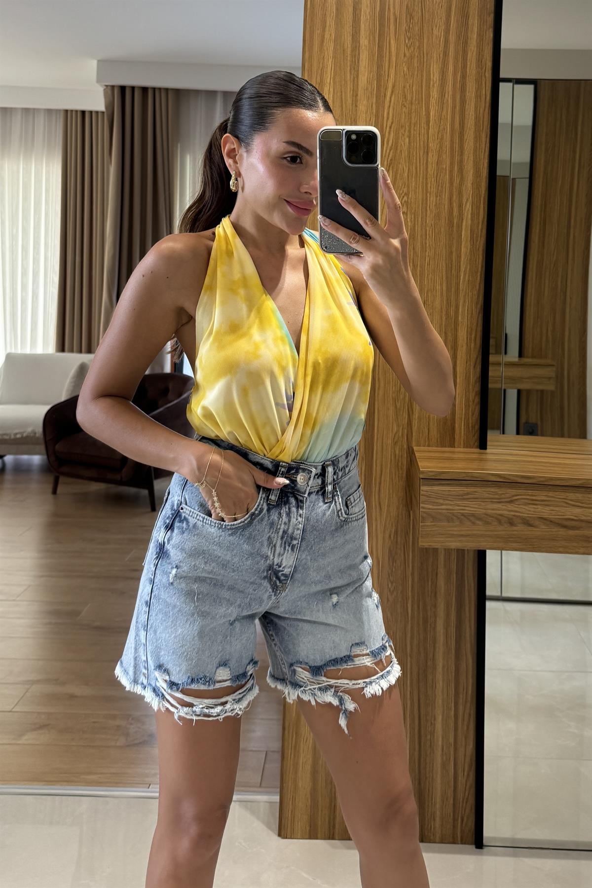 Brasilia Sarı Sırt Dekolteli Renkli Bağlamalı Halter Yaka Bluz