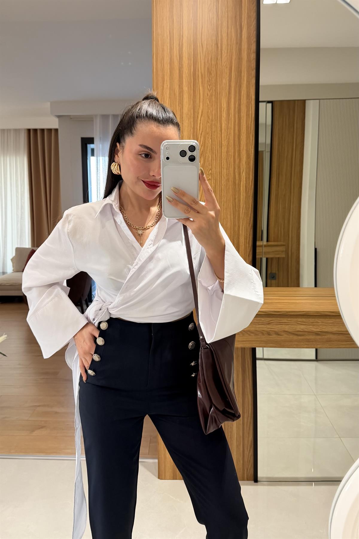 Brassica Beyaz Bağlamalı Gömlek