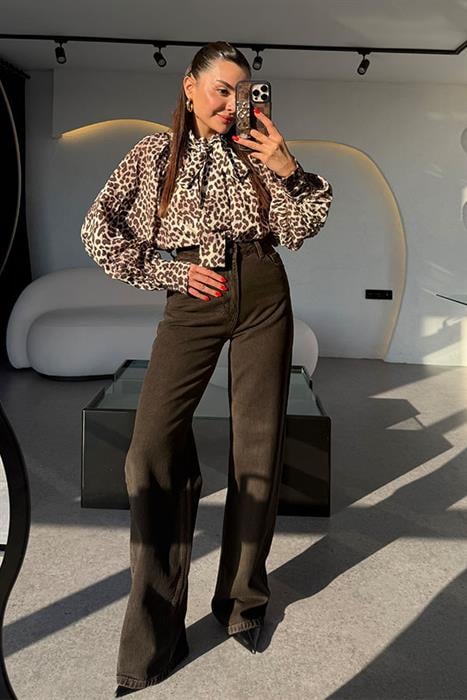 Braune Kahve Palazzo Jean