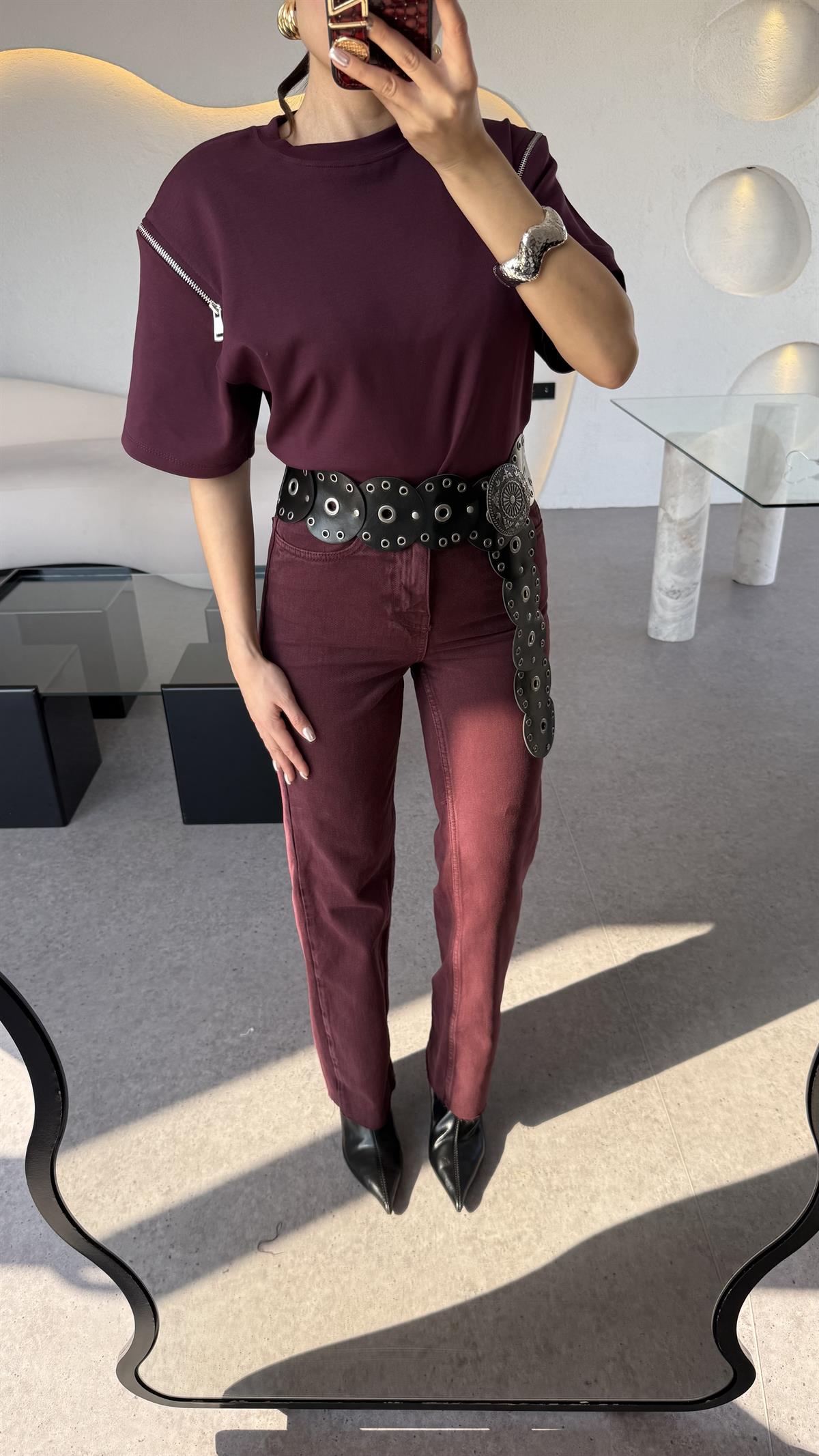 Brest Bordo Altı Kesik Jean 