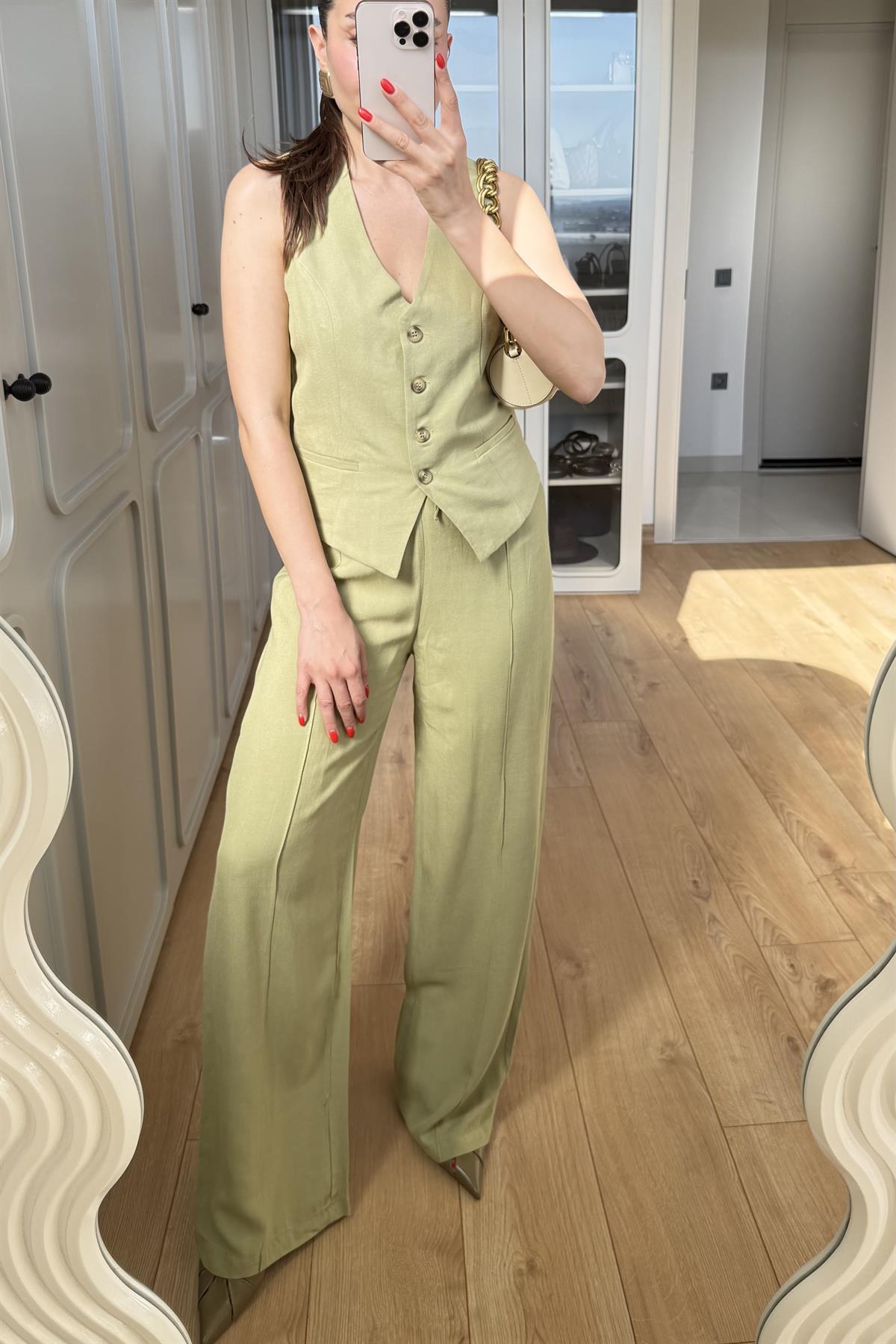 Brinke Soft Yeşil Yelekli Keten Takım