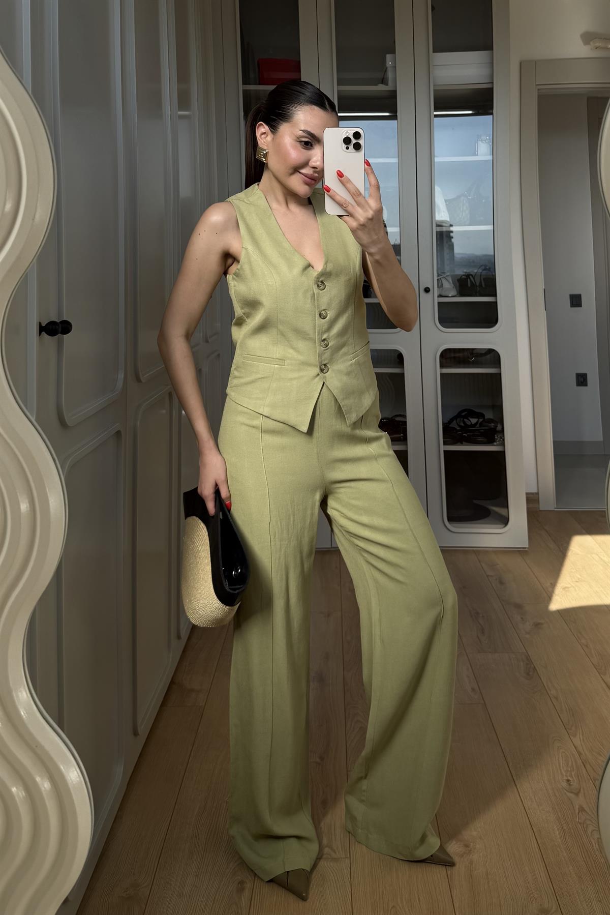 Brinke Soft Yeşil Yelekli Keten Takım