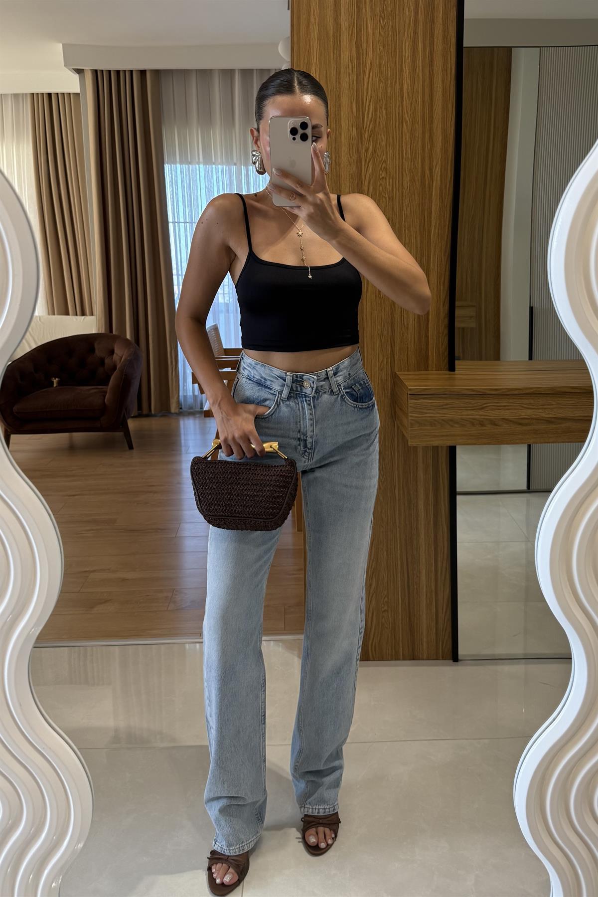 Camelia Lightblue Jean 