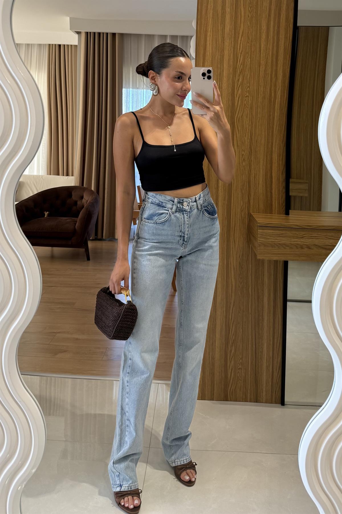 Camelia Lightblue Jean 