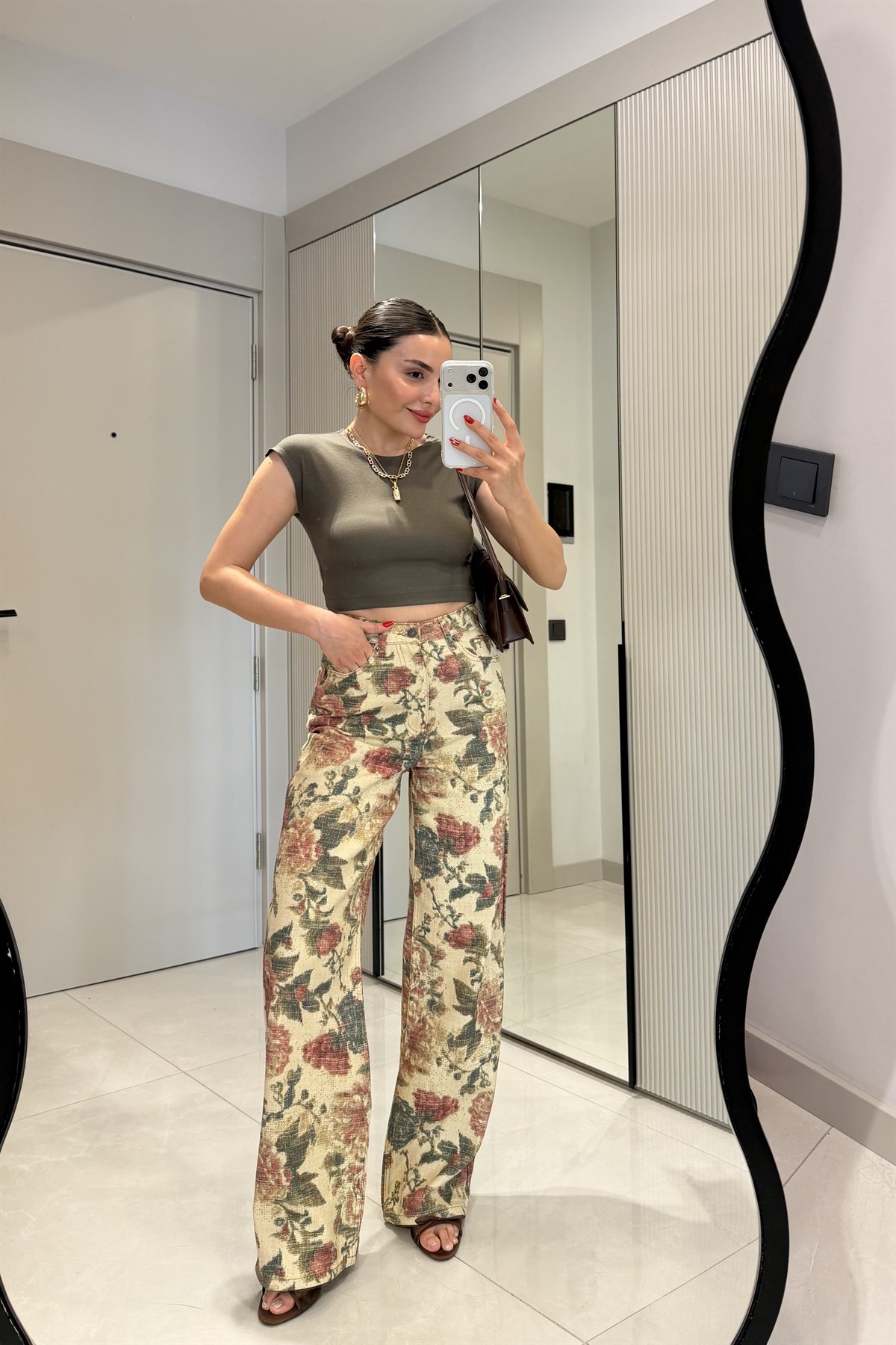 Candy Haki Basic Dilvin Crop Top