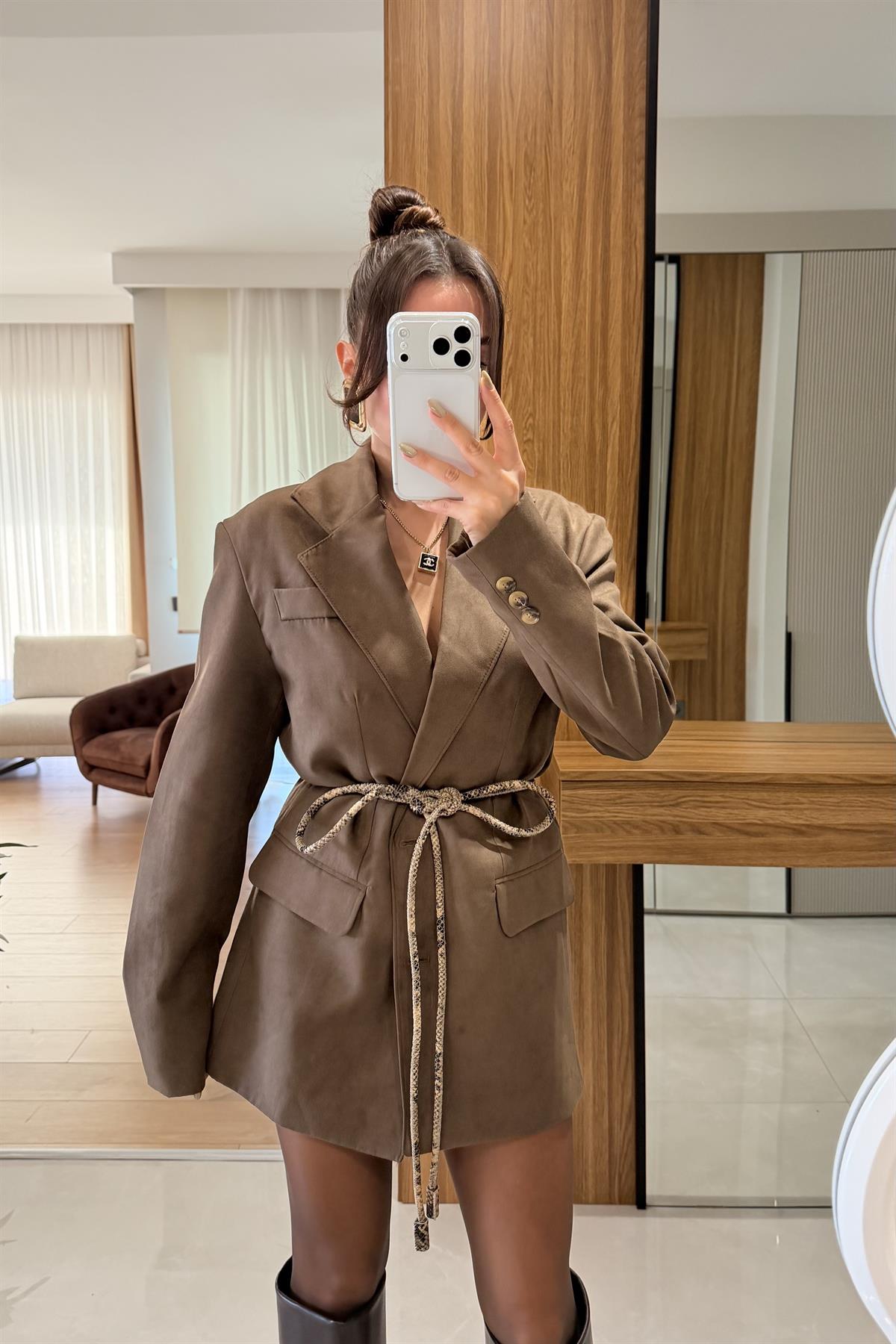 Cannie Camel Süet Blazer