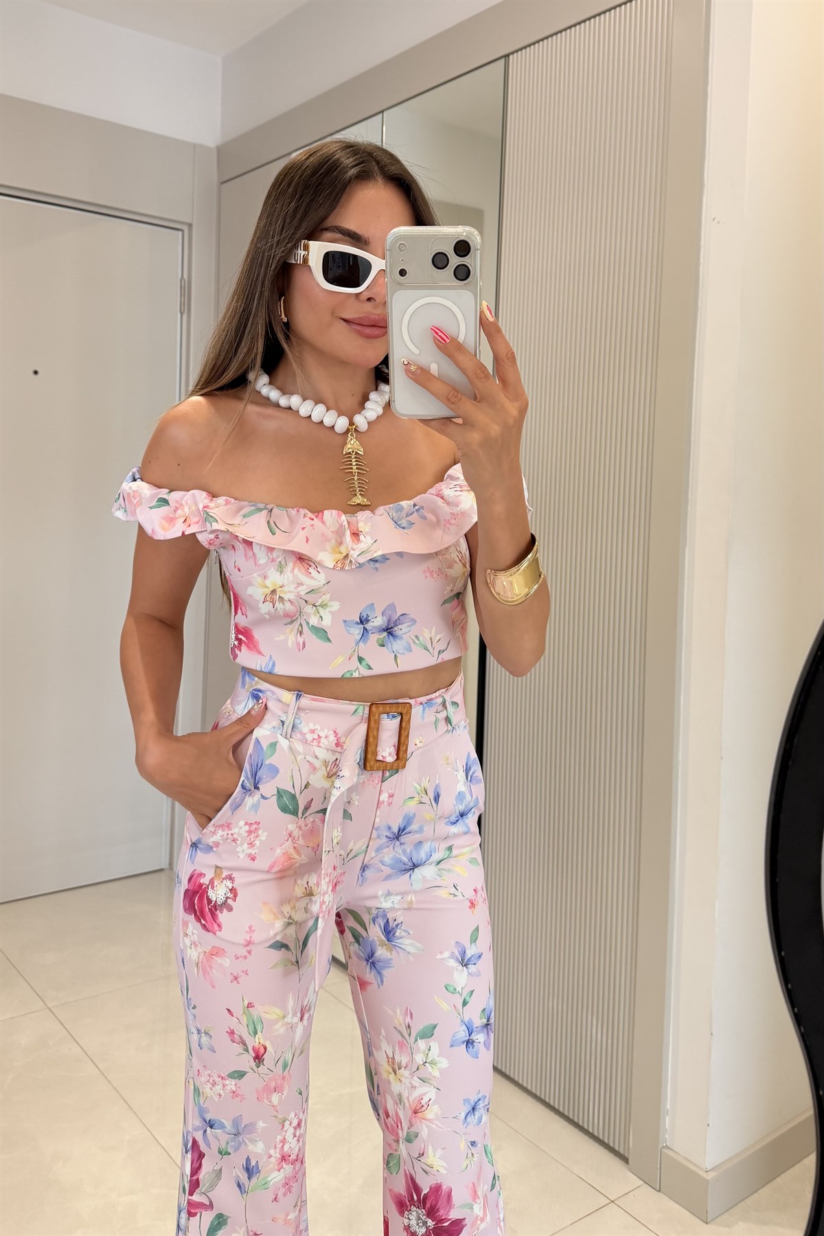 Caren Pembe Kemerli Çiçek Desen Takım
