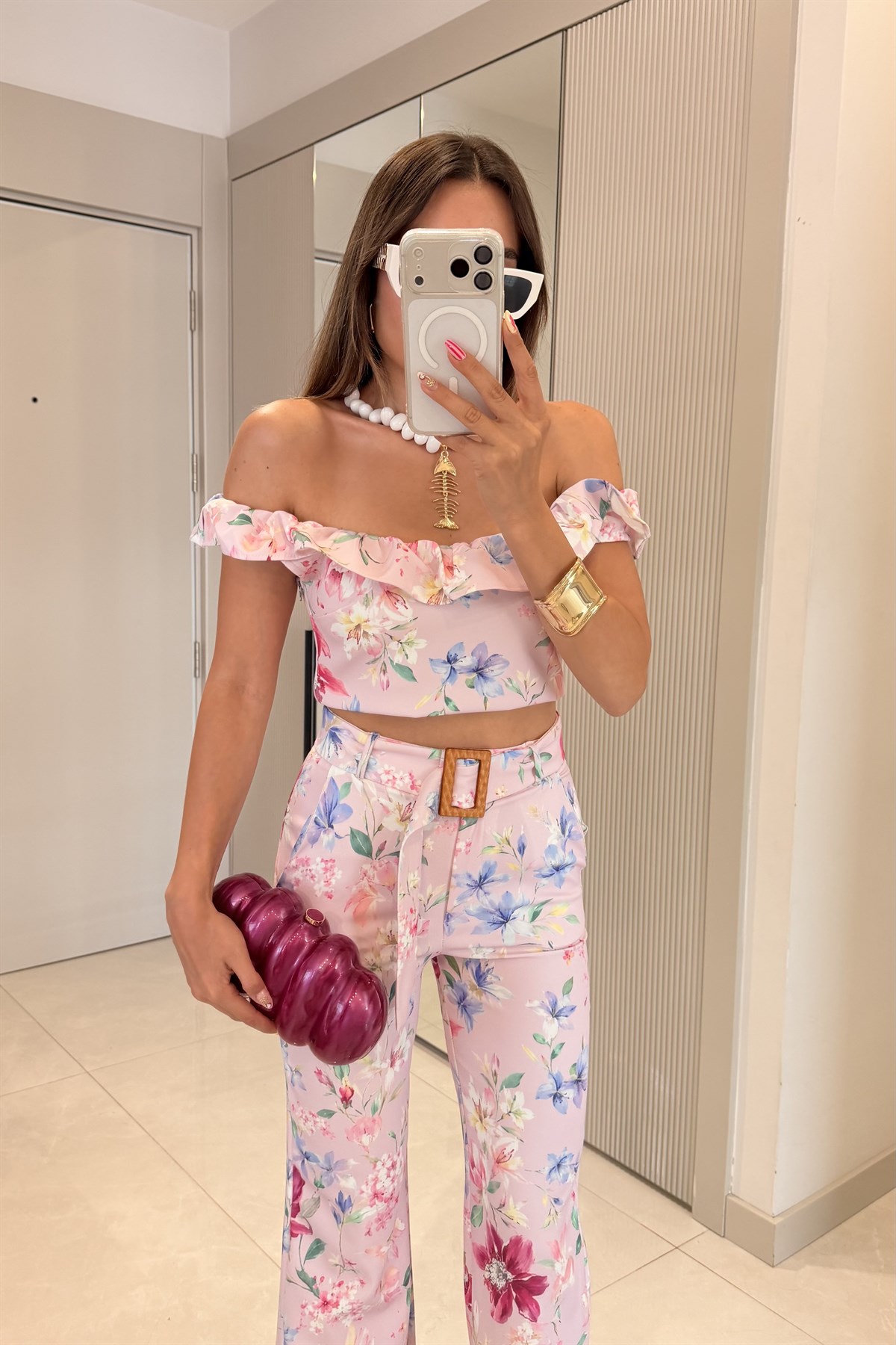 Caren Pembe Kemerli Çiçek Desen Takım