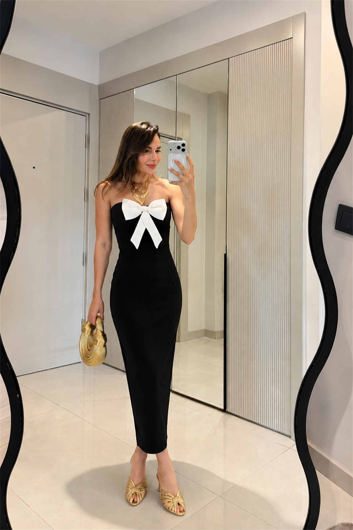 Carlina Siyah Straplez Fiyonk Detaylı Elbise
