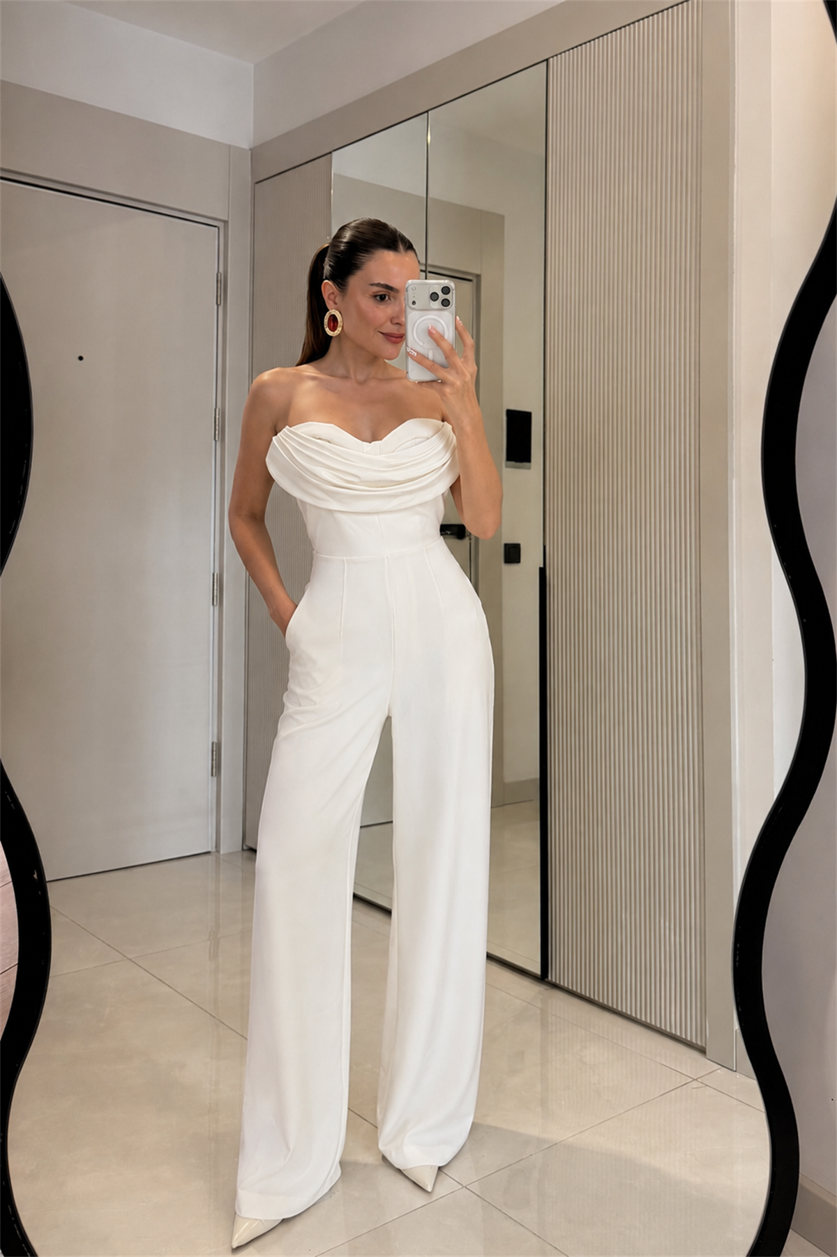 Carolla Beyaz Straplez Drape Detaylı Tulum