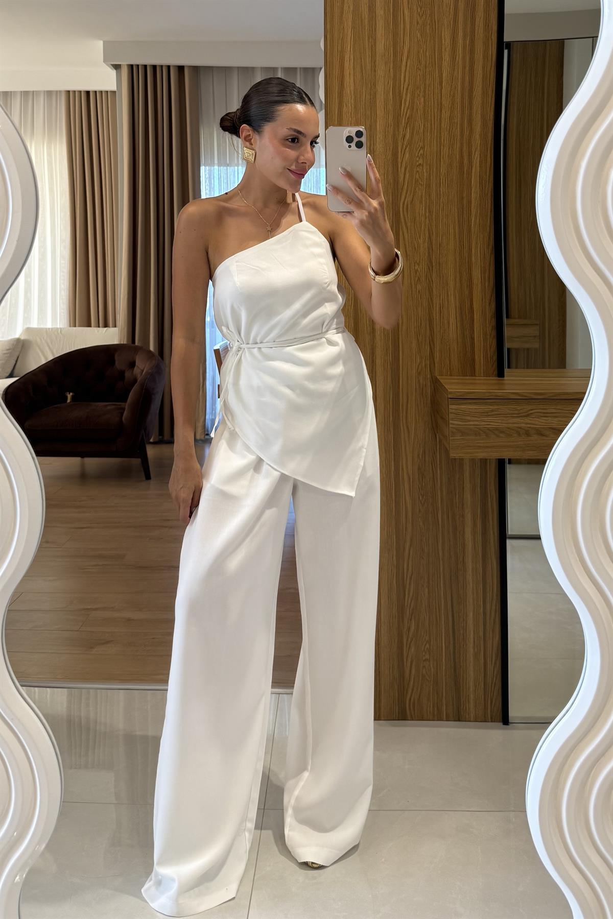 Casandra Beyaz Tek Omuz Askılı Straplez Bluz Takım