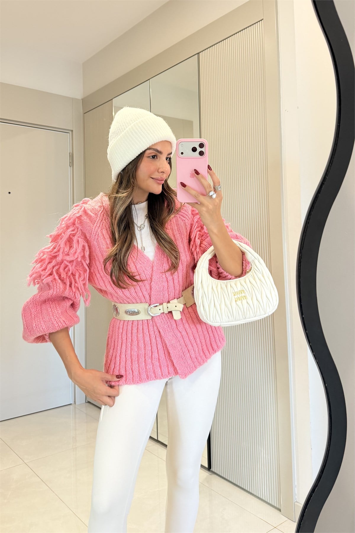Cassandra Pembe Örgü Püsküllü Hırka