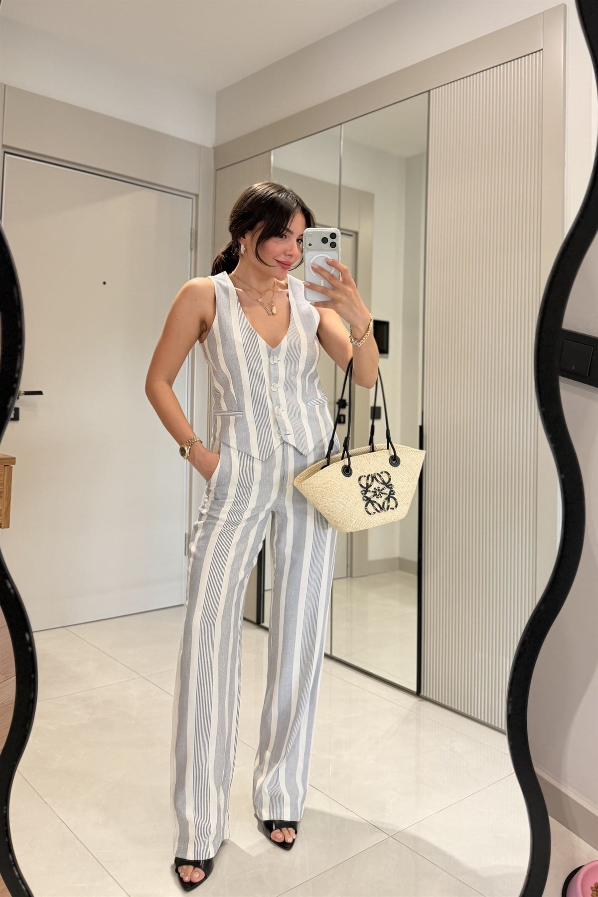 Change Yelekli Çizgili Keten Takım