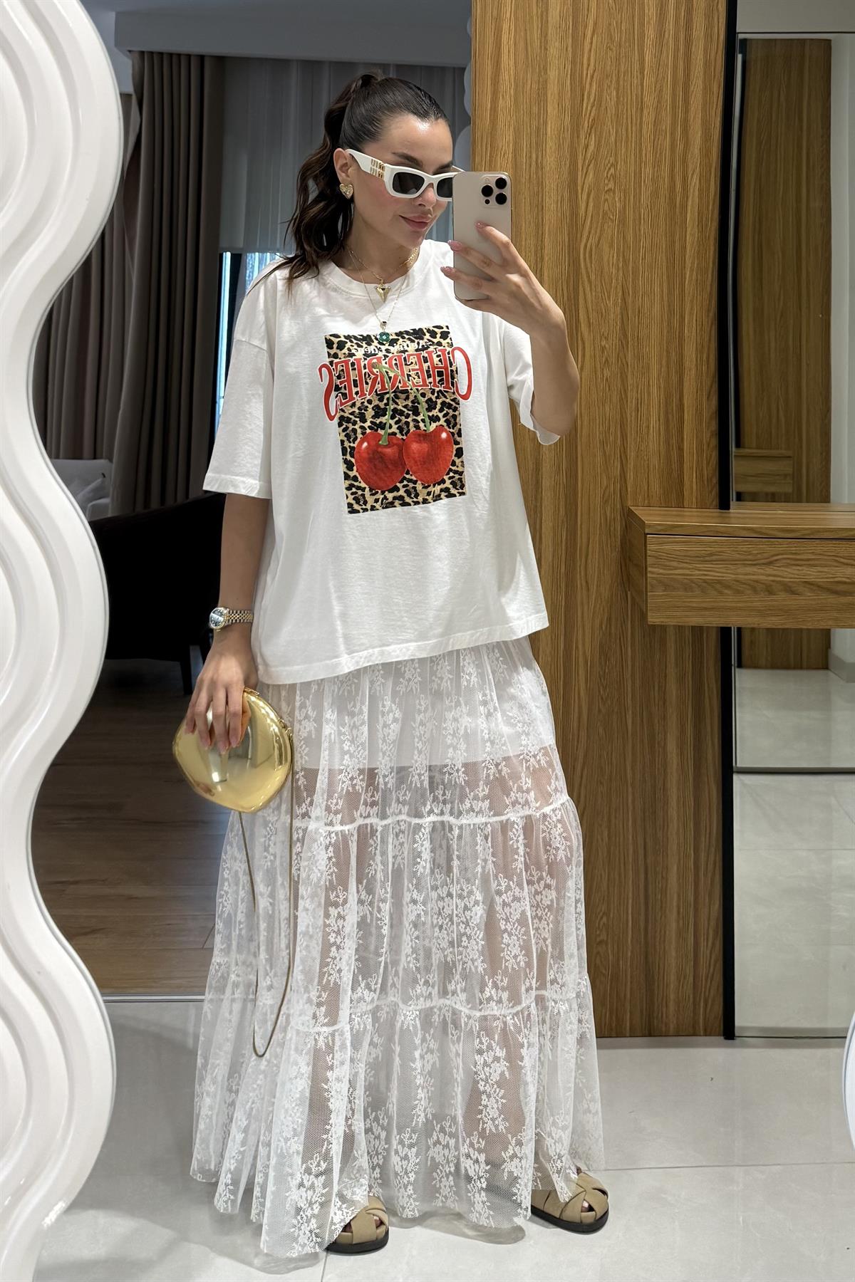 Cherries Beyaz Leopar Bakılı Tshirt