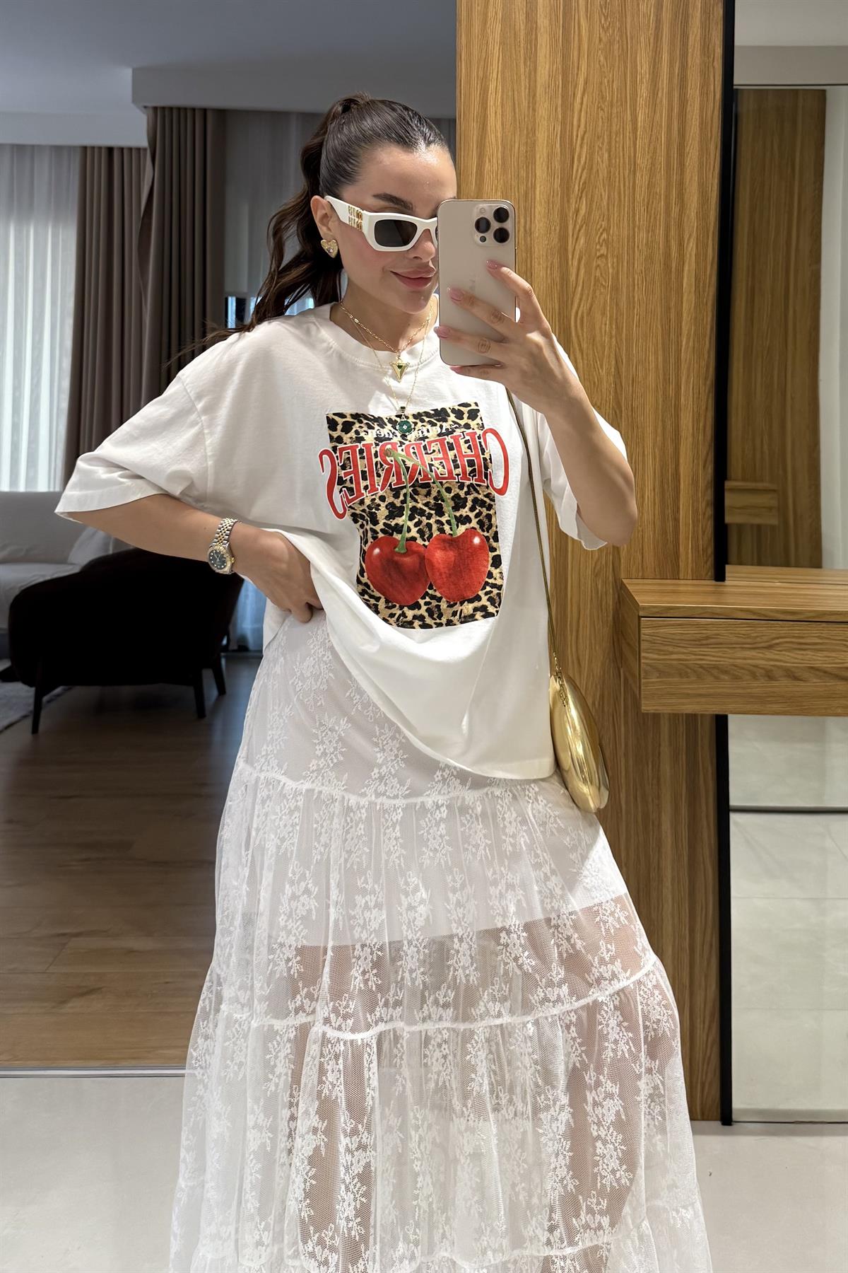 Cherries Beyaz Leopar Bakılı Tshirt