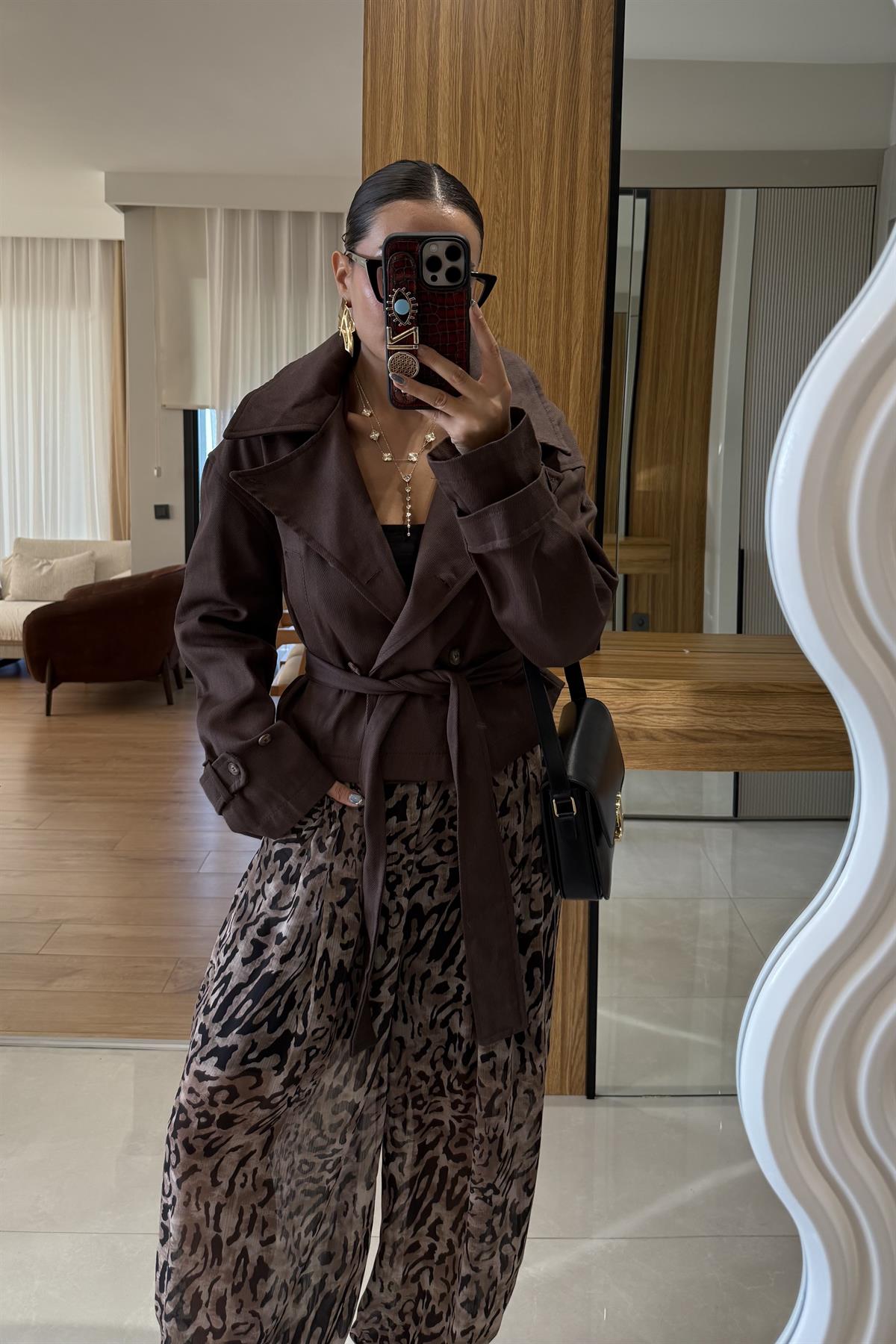 Chery Acı Kahve Gabardin Kuşaklı Kısa Trenç