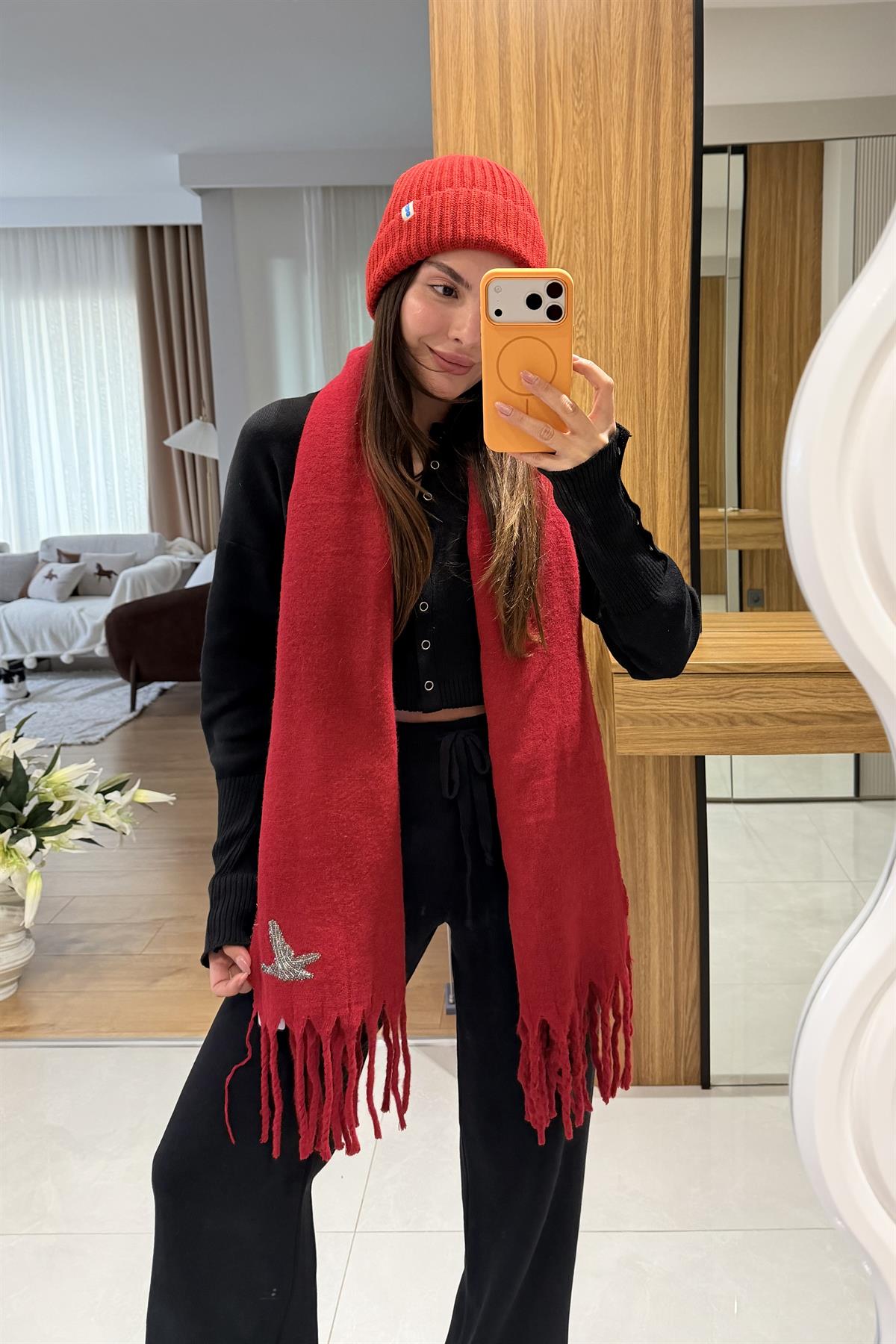 Coacy Kırmızı Saçak Uçlu Atkı 