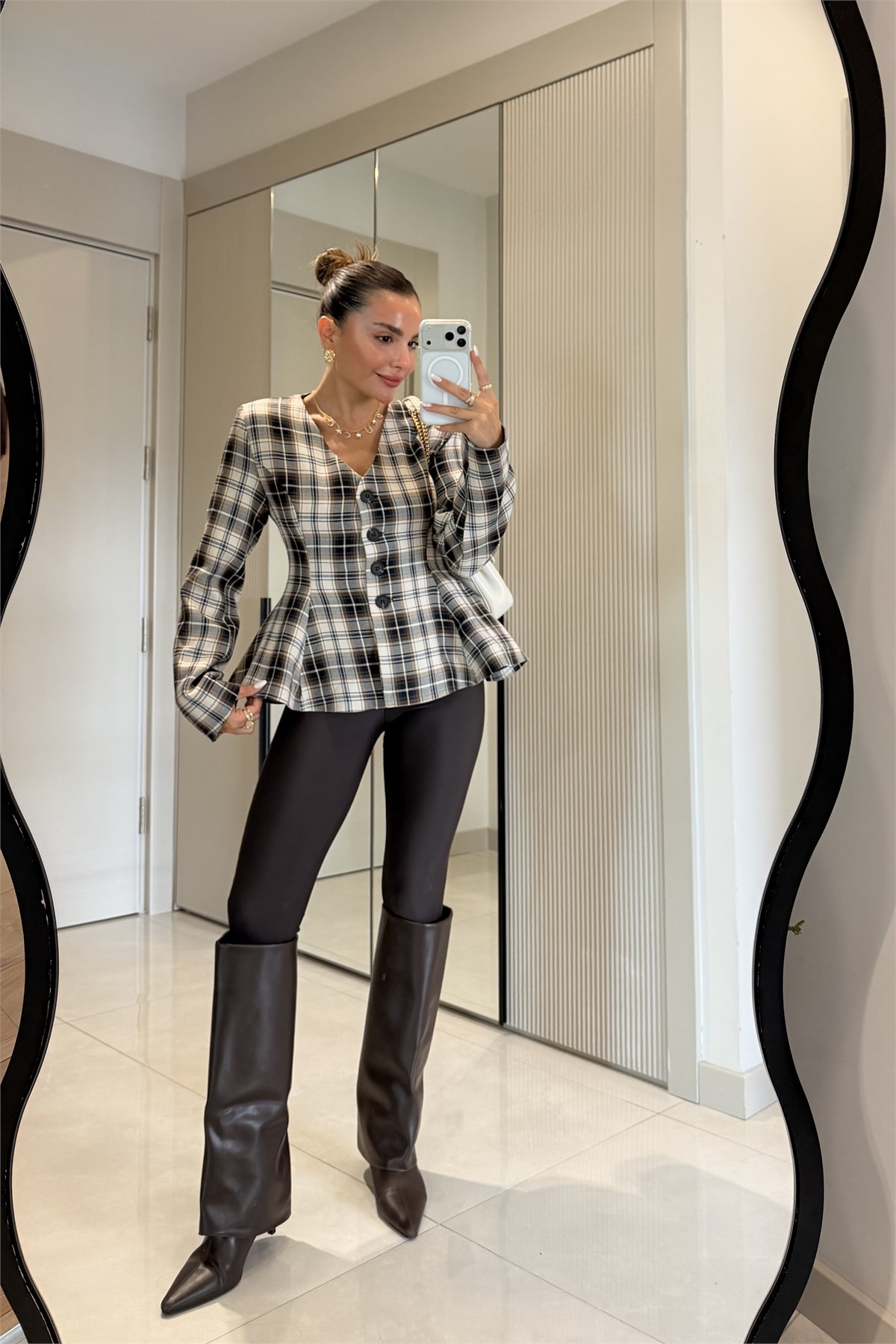 Coralia Bej Ekose Bele Oturan Blazer Ceket