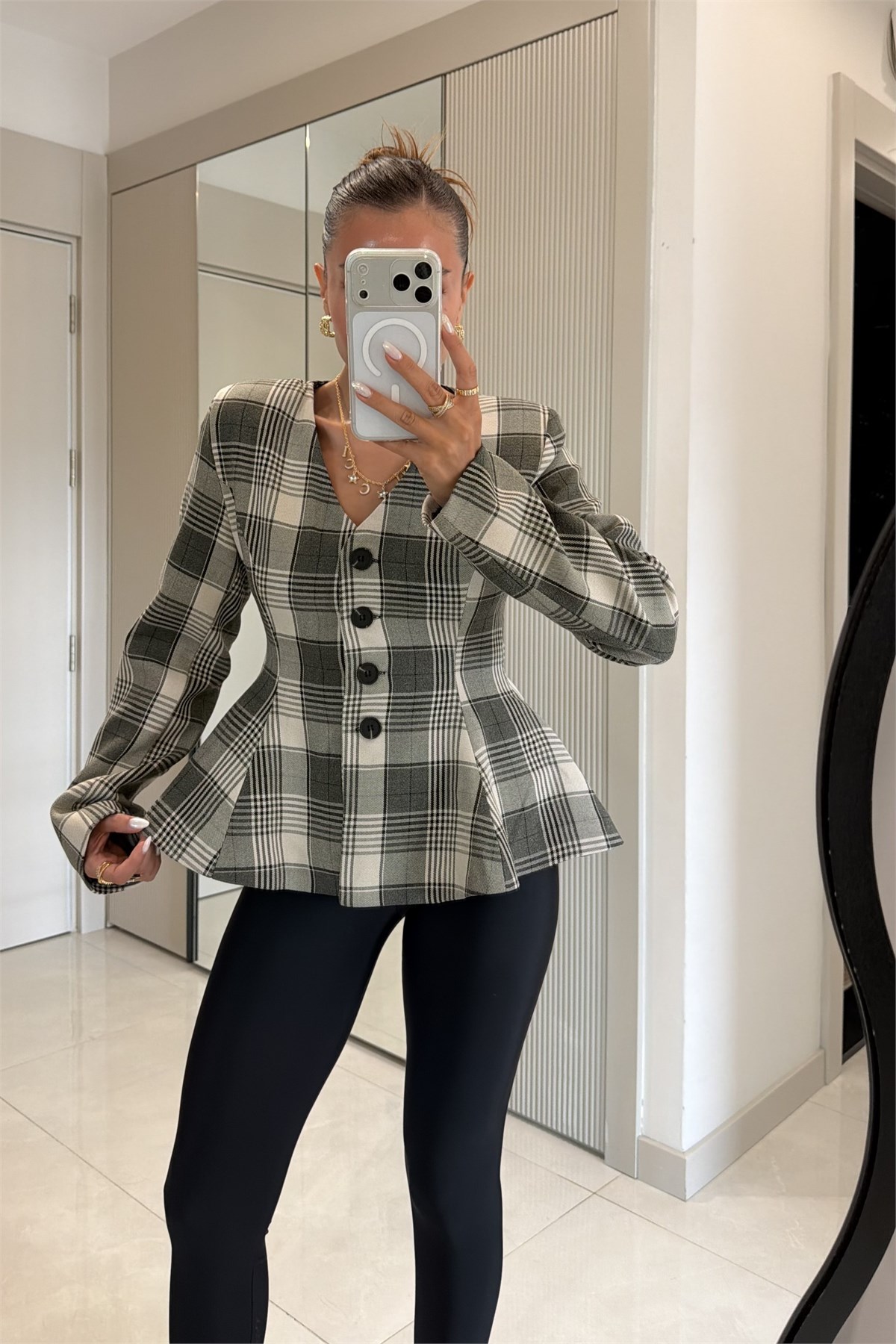 Coralia Gri Ekose Bele Oturan Blazer Ceket