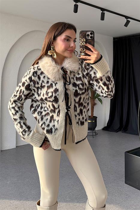 Cornie Yakası Peluş Krem Leopar Hırka