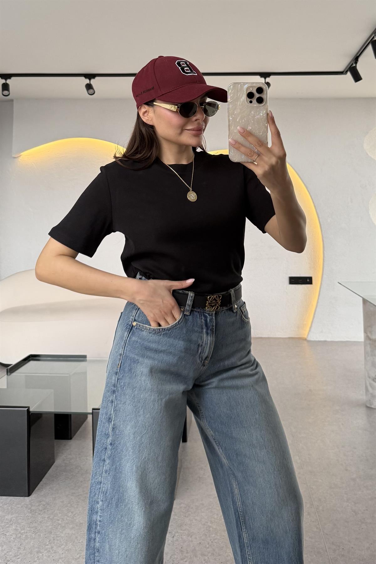 Cossentino Siyah Tshirt