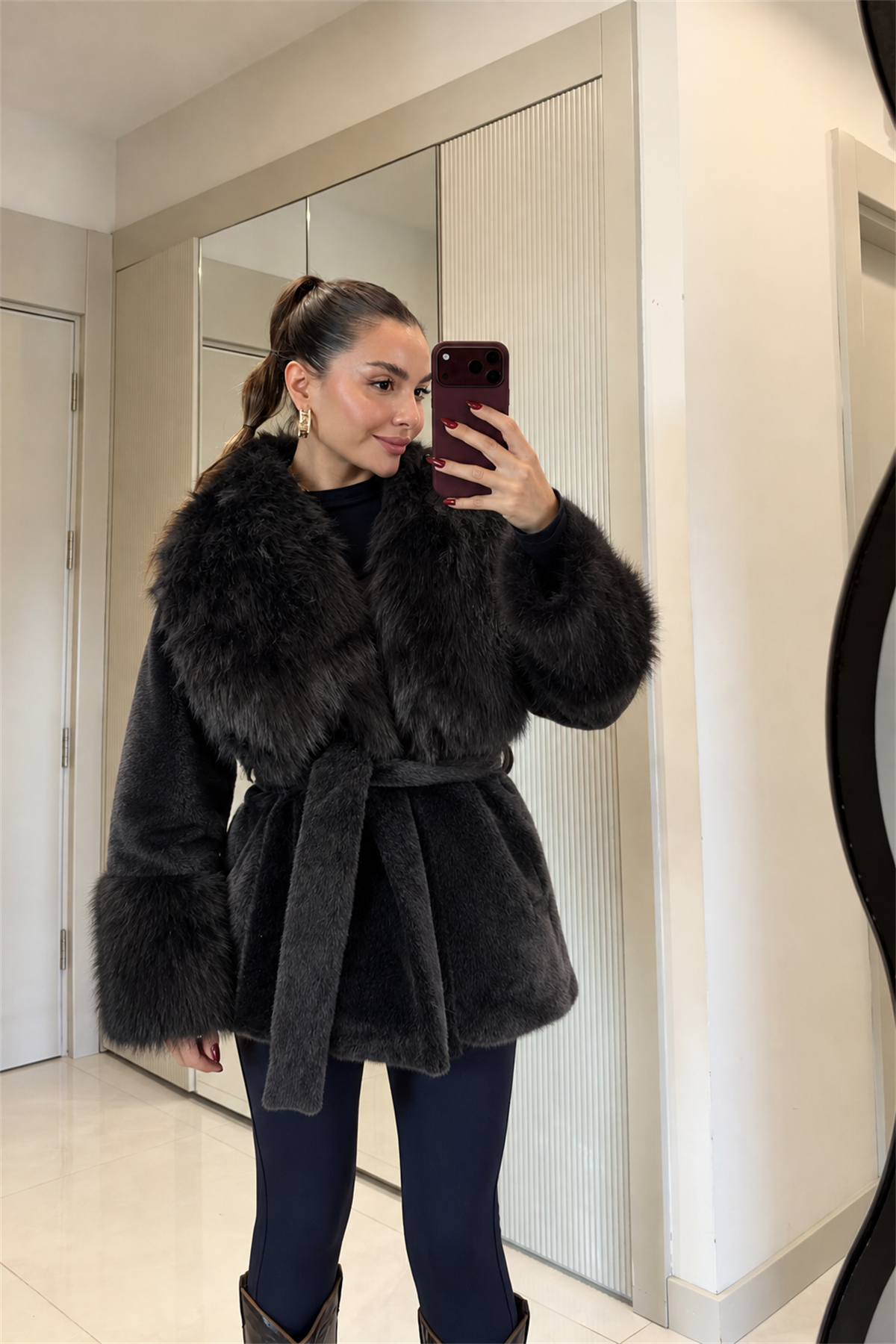 Cower Siyah Kuşaklı Premium Kürk