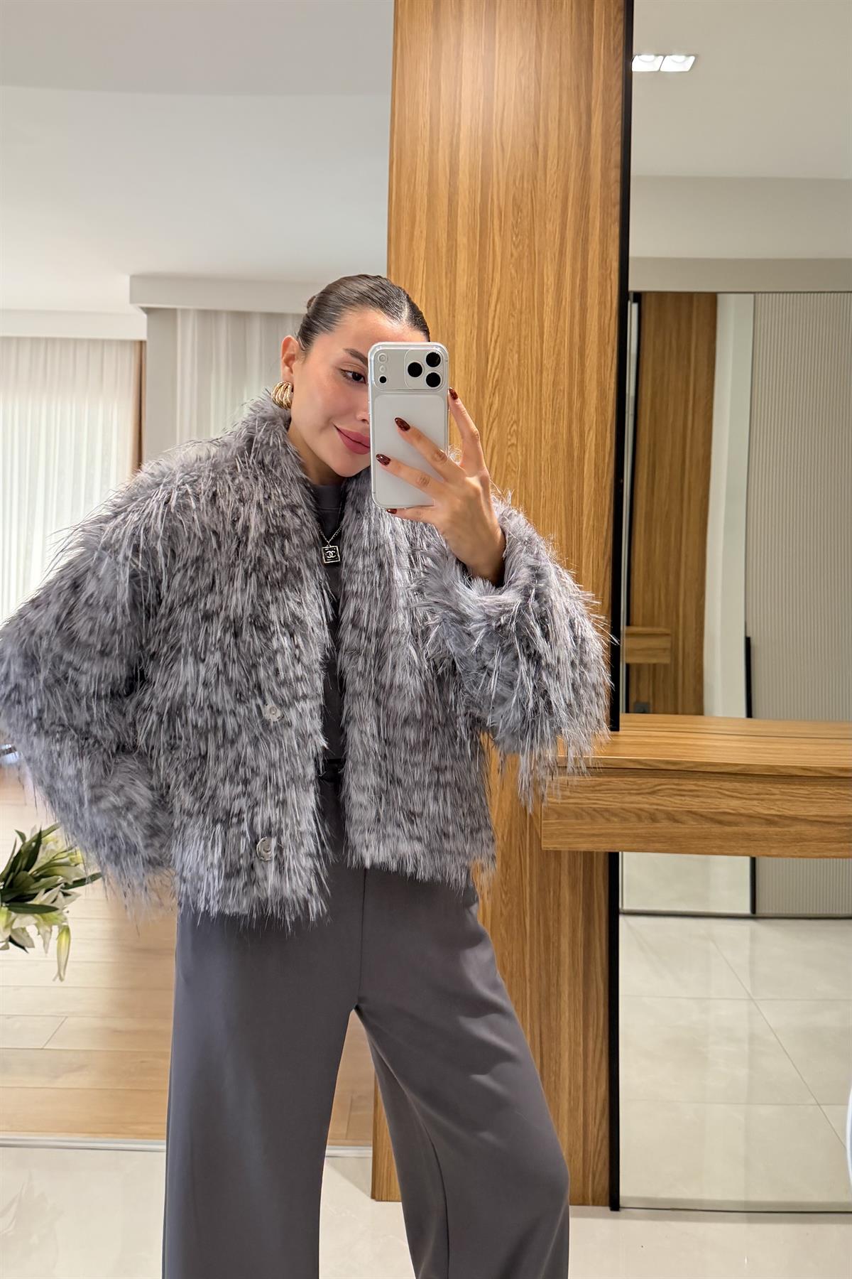 Cristal Gri Saçaklı Premium Kürk