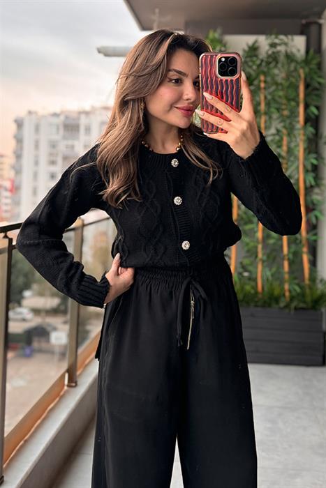 Dai Taş Düğmeli Siyah Hırka 