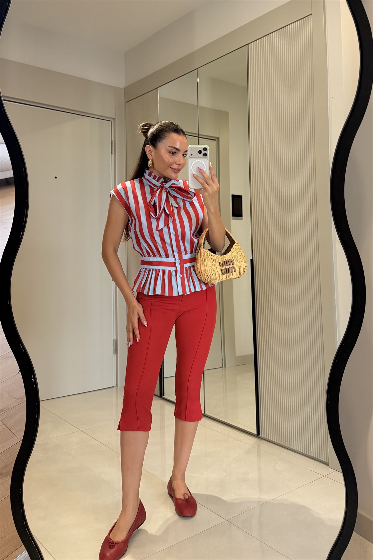 Dalia Kırmızı Mavi Çizgili Fular Yaka Peplum Bluz