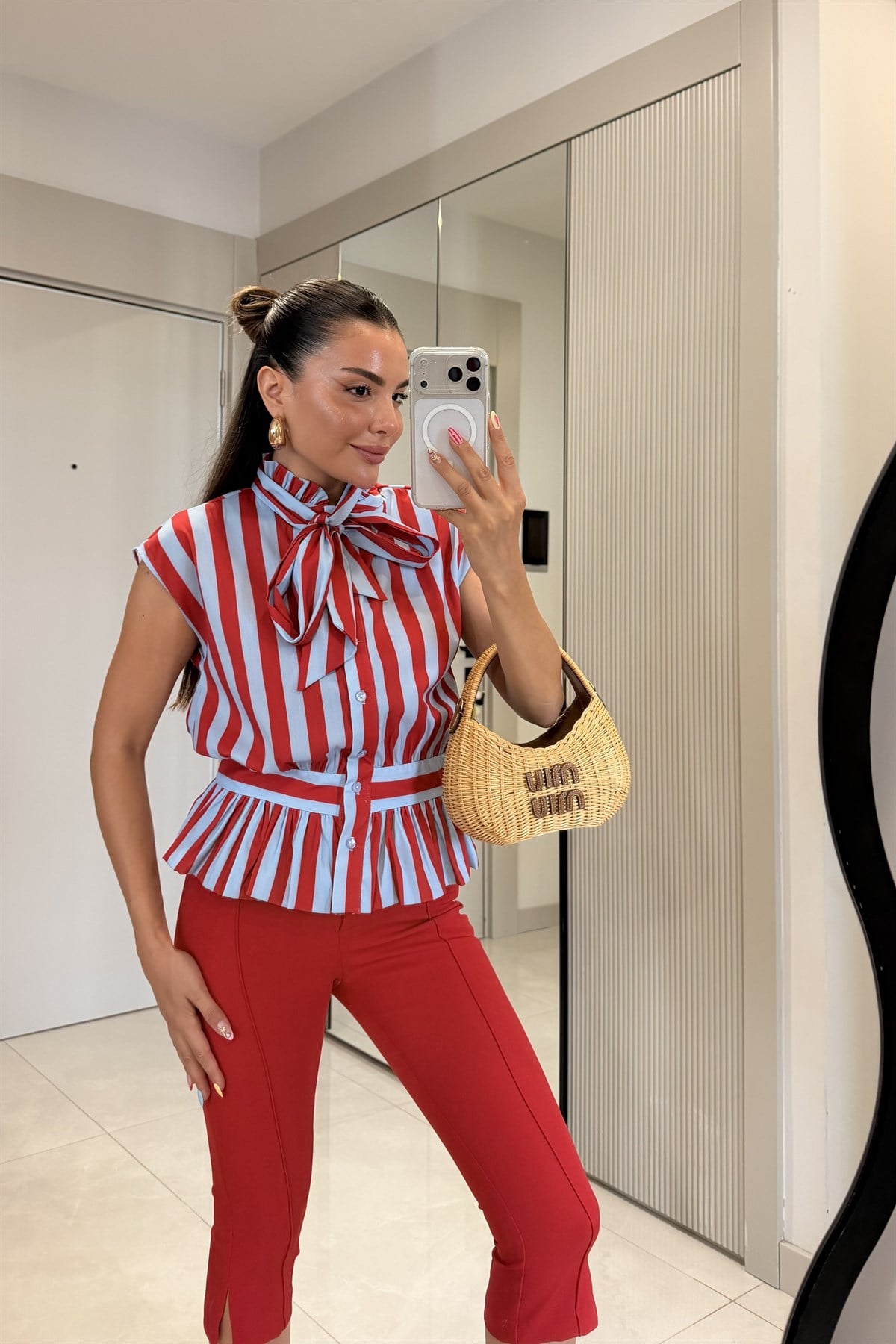 Dalia Kırmızı Mavi Çizgili Fular Yaka Peplum Bluz
