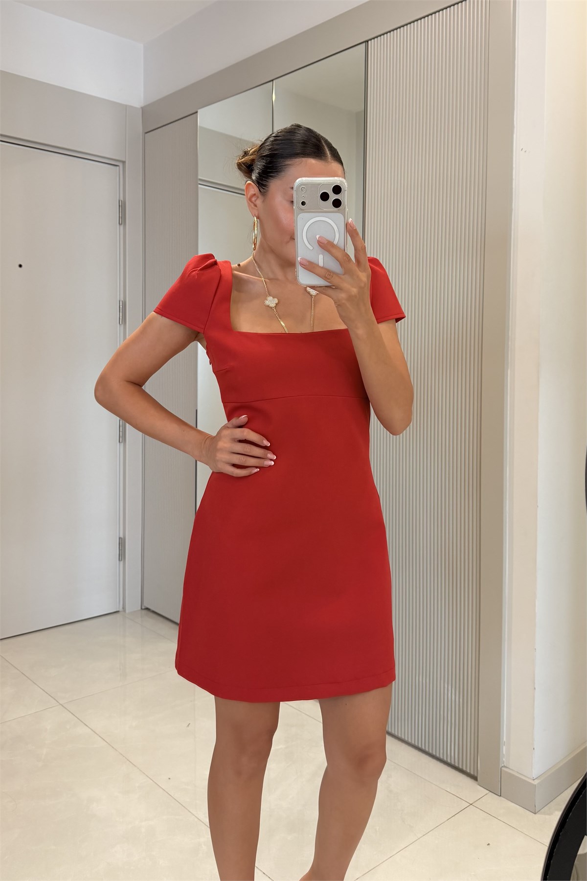 Danica Kırmızı Sırt Dekolteli Mini Elbise