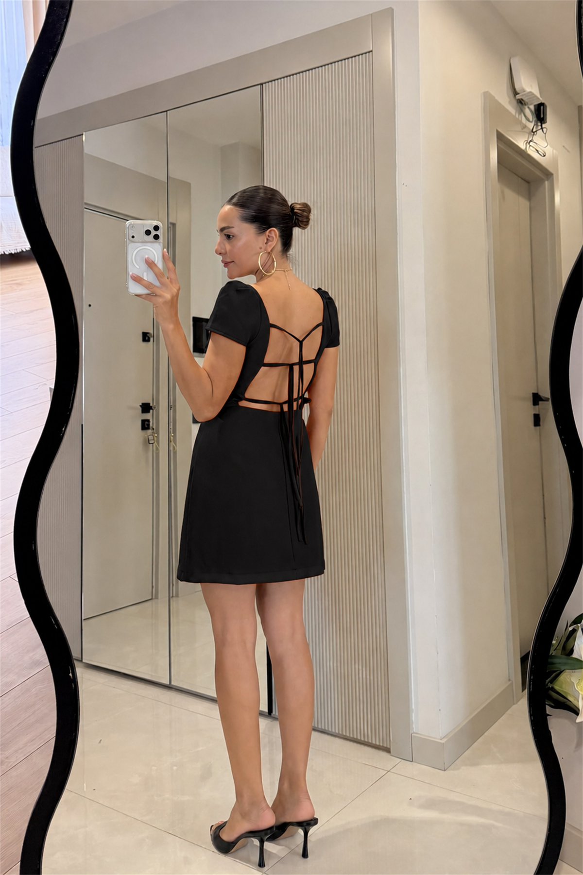 Danica Siyah Sırt Dekolteli Mini Elbise