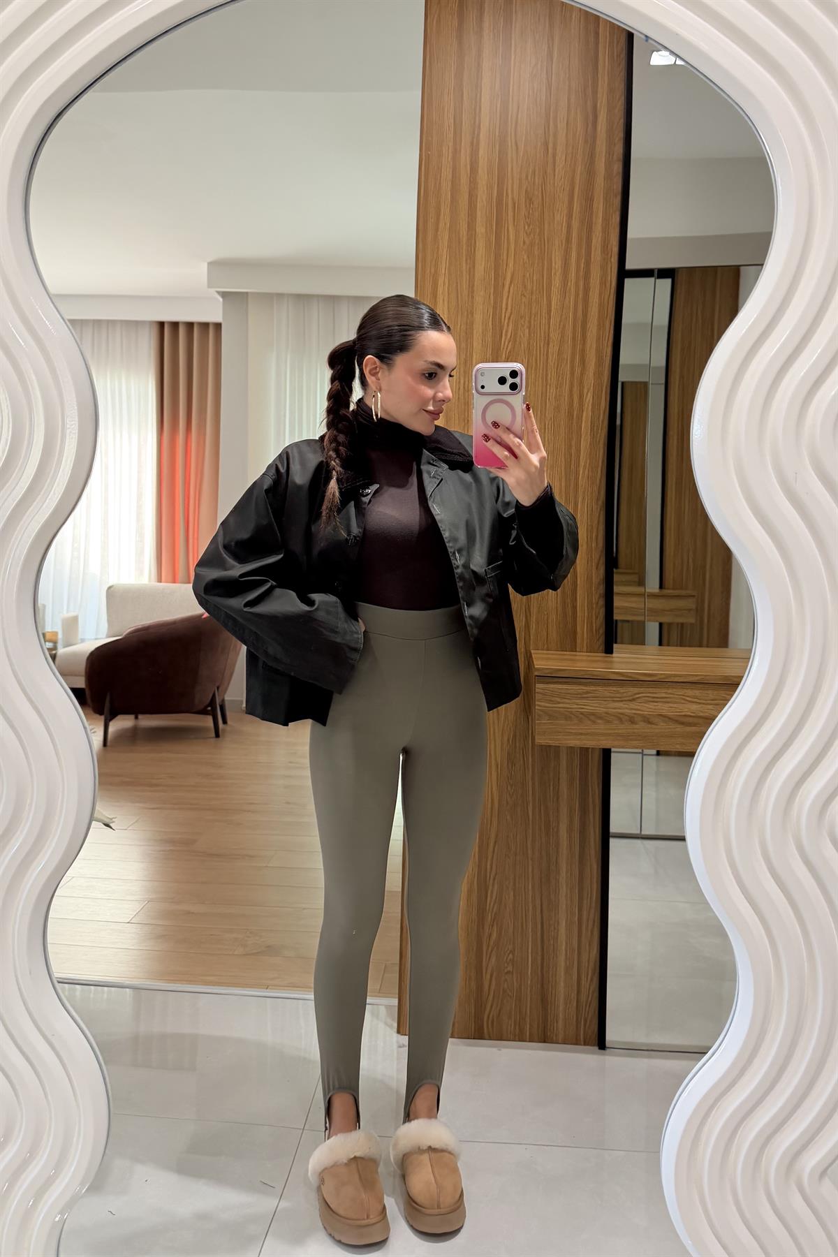 Daria Haki Yakası Kadife Ceket