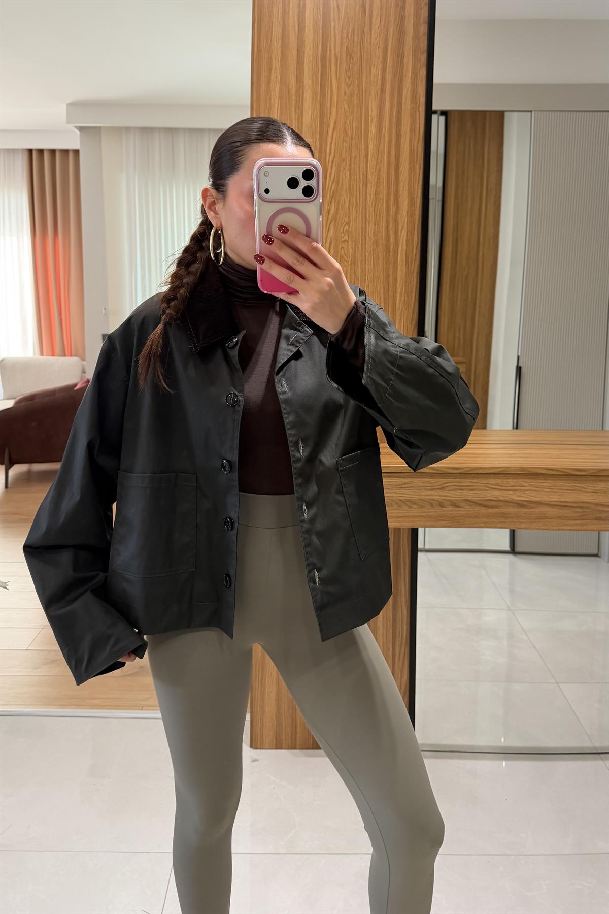 Daria Haki Yakası Kadife Ceket