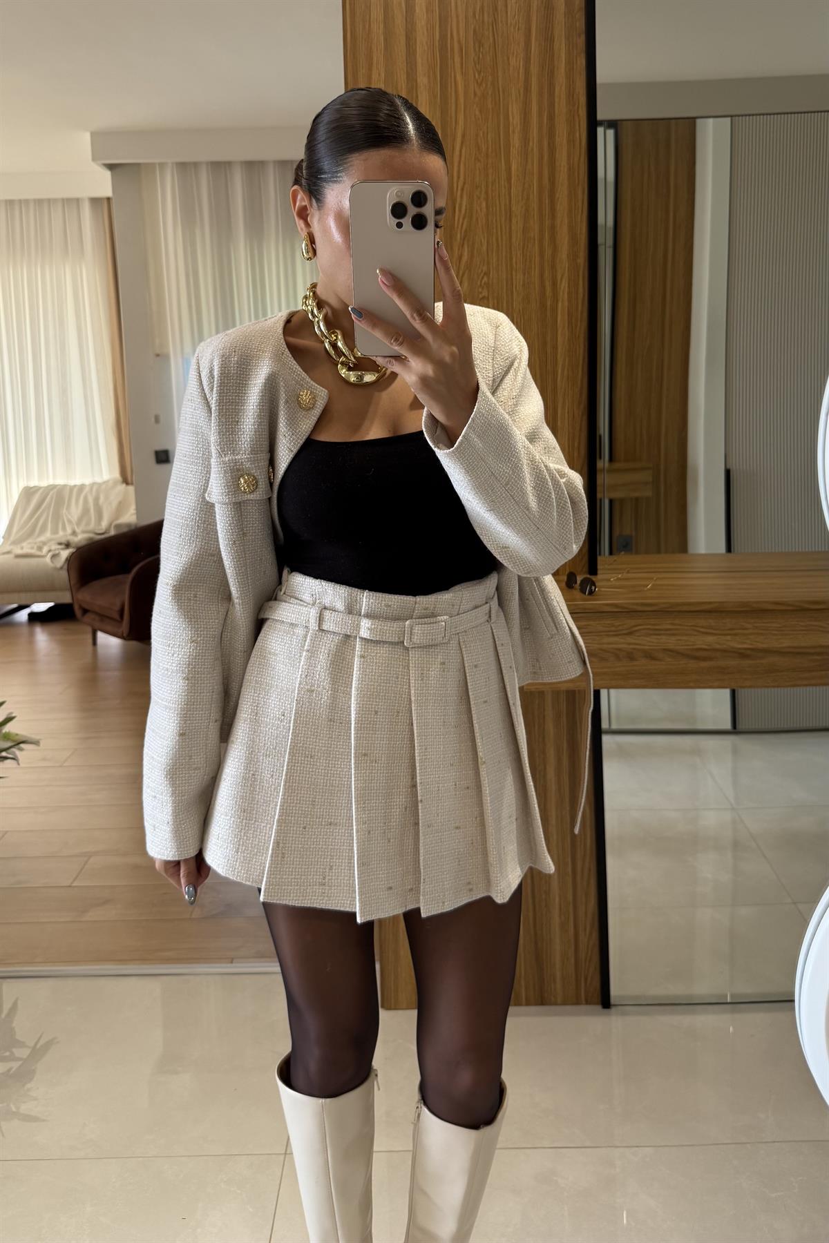 Darnell Bej Pileli Tüvit Şort Etek