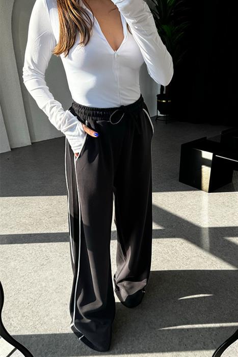 Dativus Siyah Şeritli Modal Eşofman Altı 