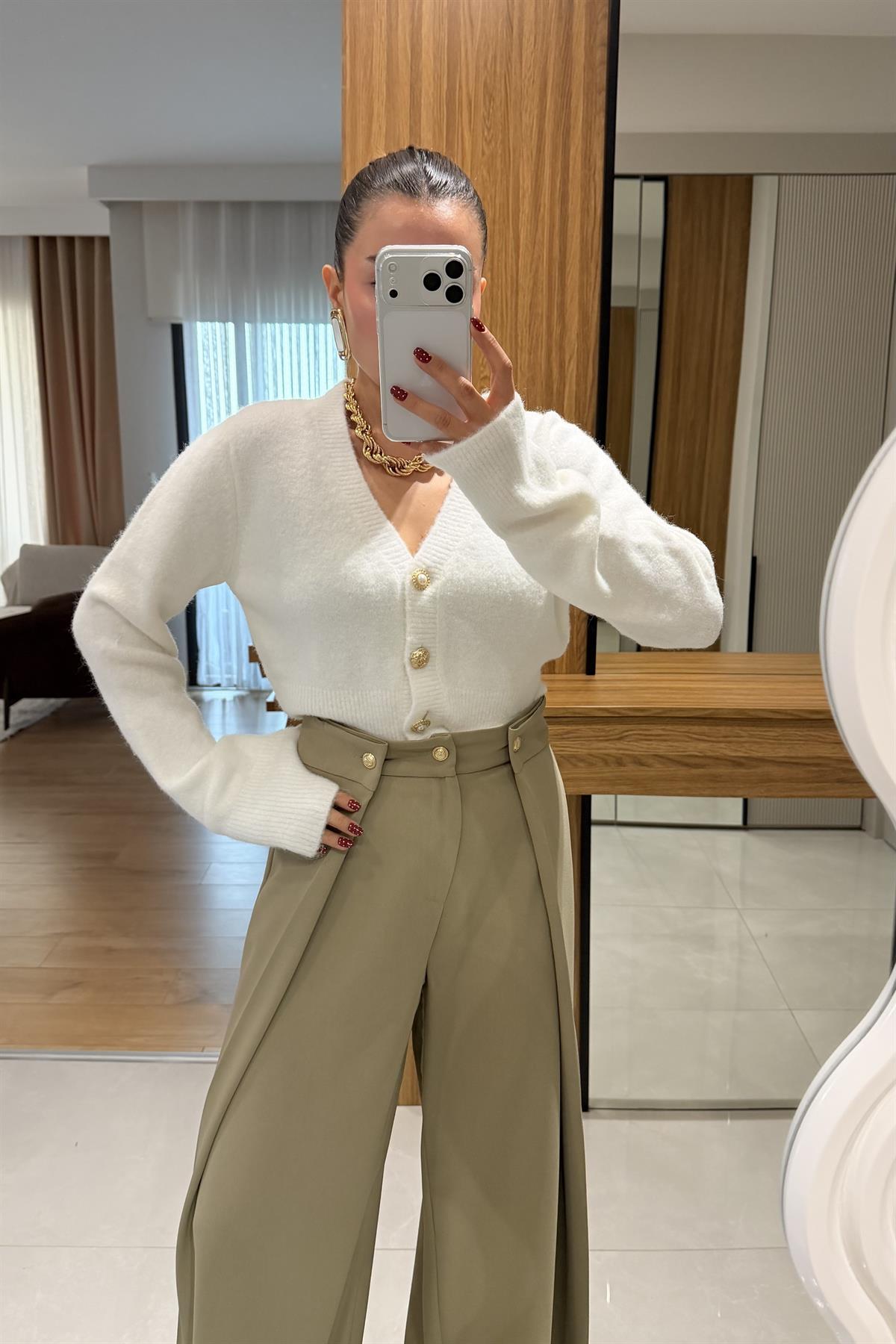 Denis Beyaz Yumoş Dilvin Hırka