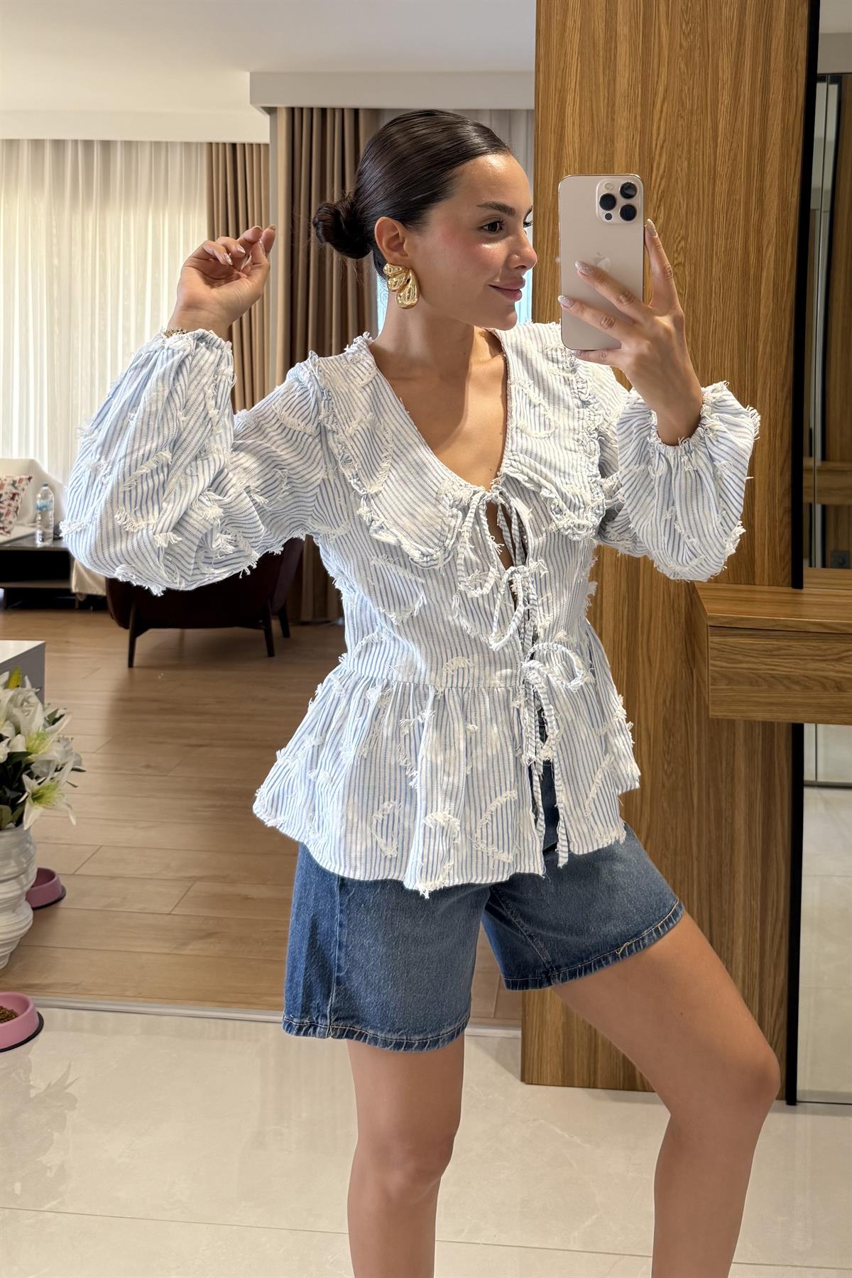 Dennis Mavi Çizgili Püskül Bağlamalı Gömlek 