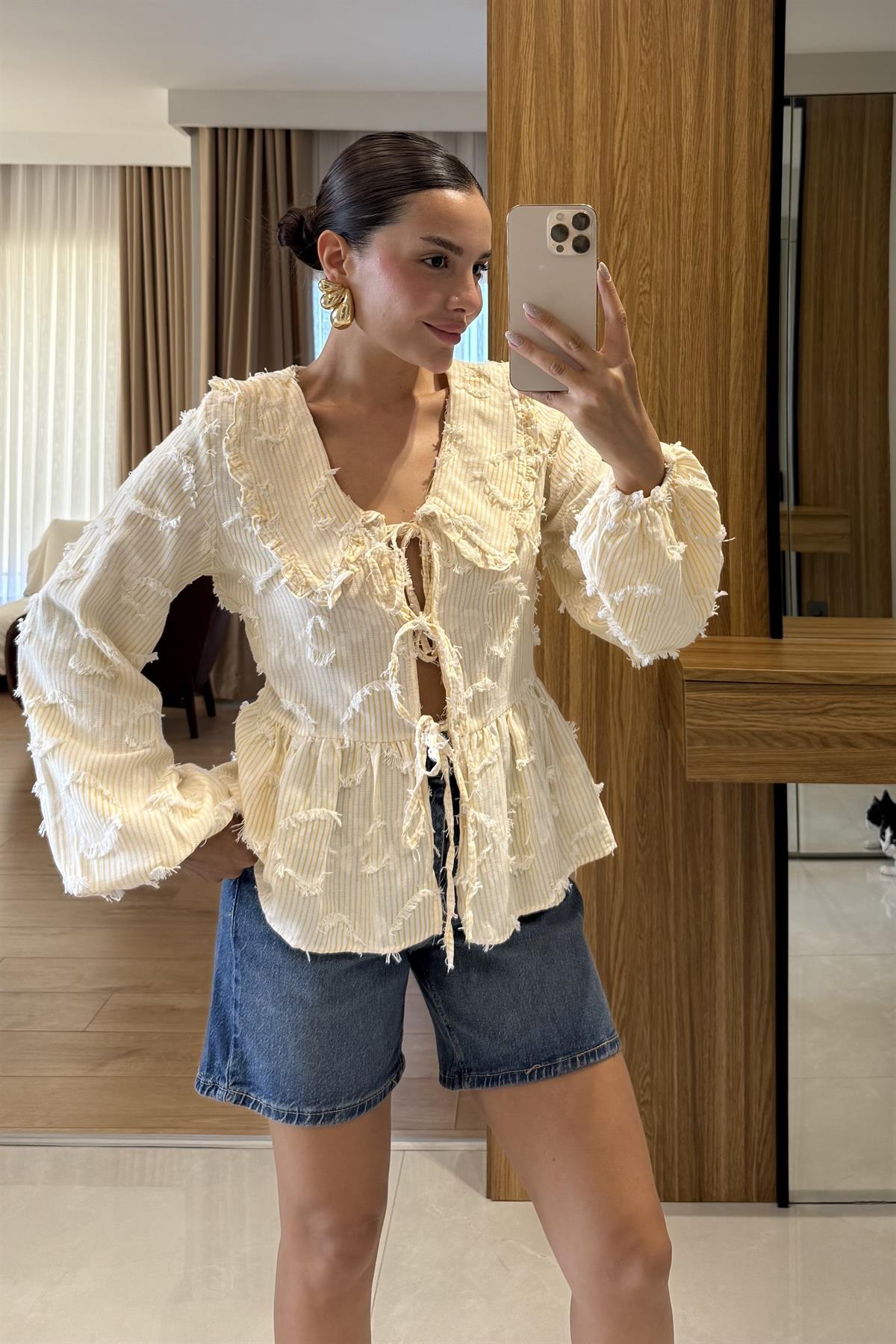 Dennis Sarı Çizgili Püskül Bağlamalı Gömlek 