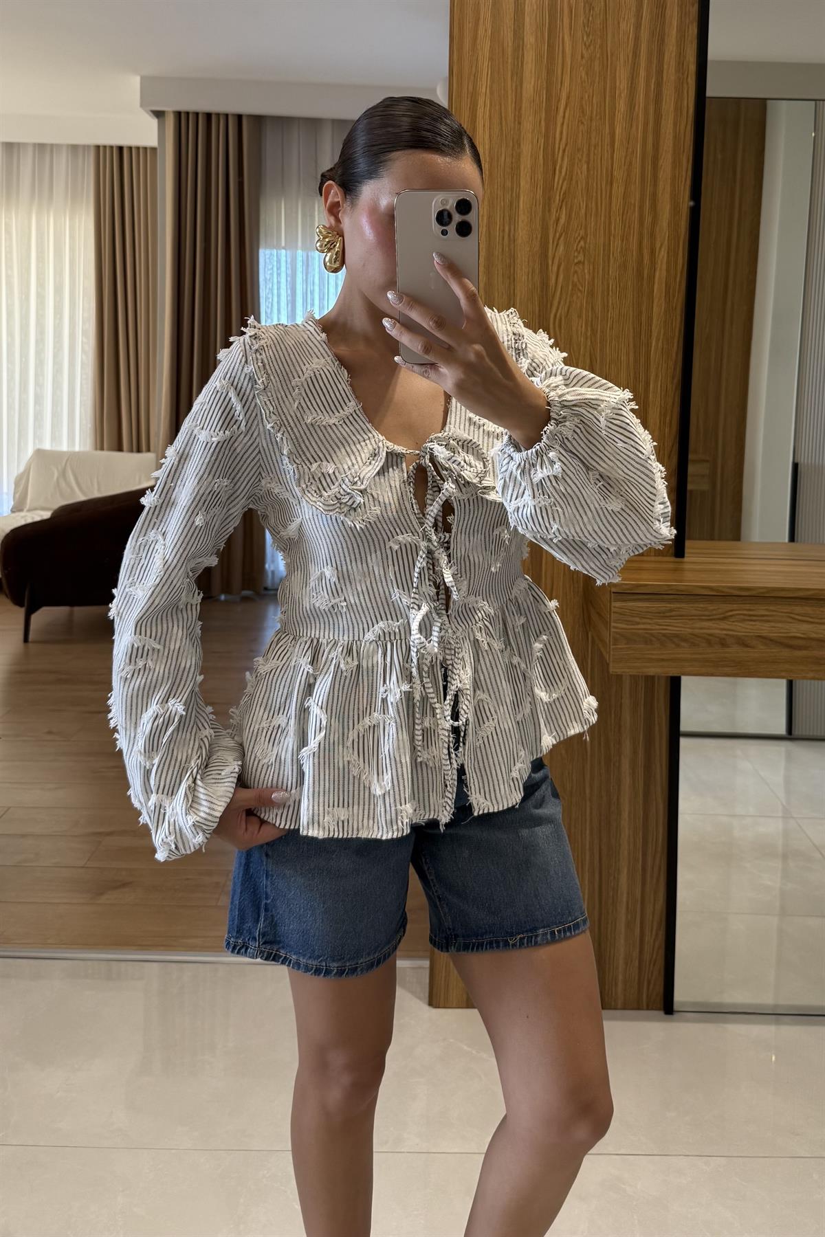 Dennis Yeşil Çizgili Püskül Bağlamalı Gömlek 