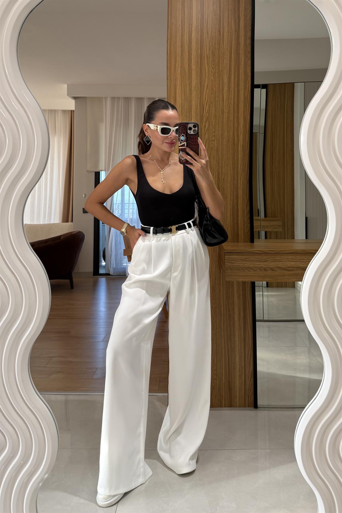 Denvis Siyah Dekolteli Basic Bodysuit